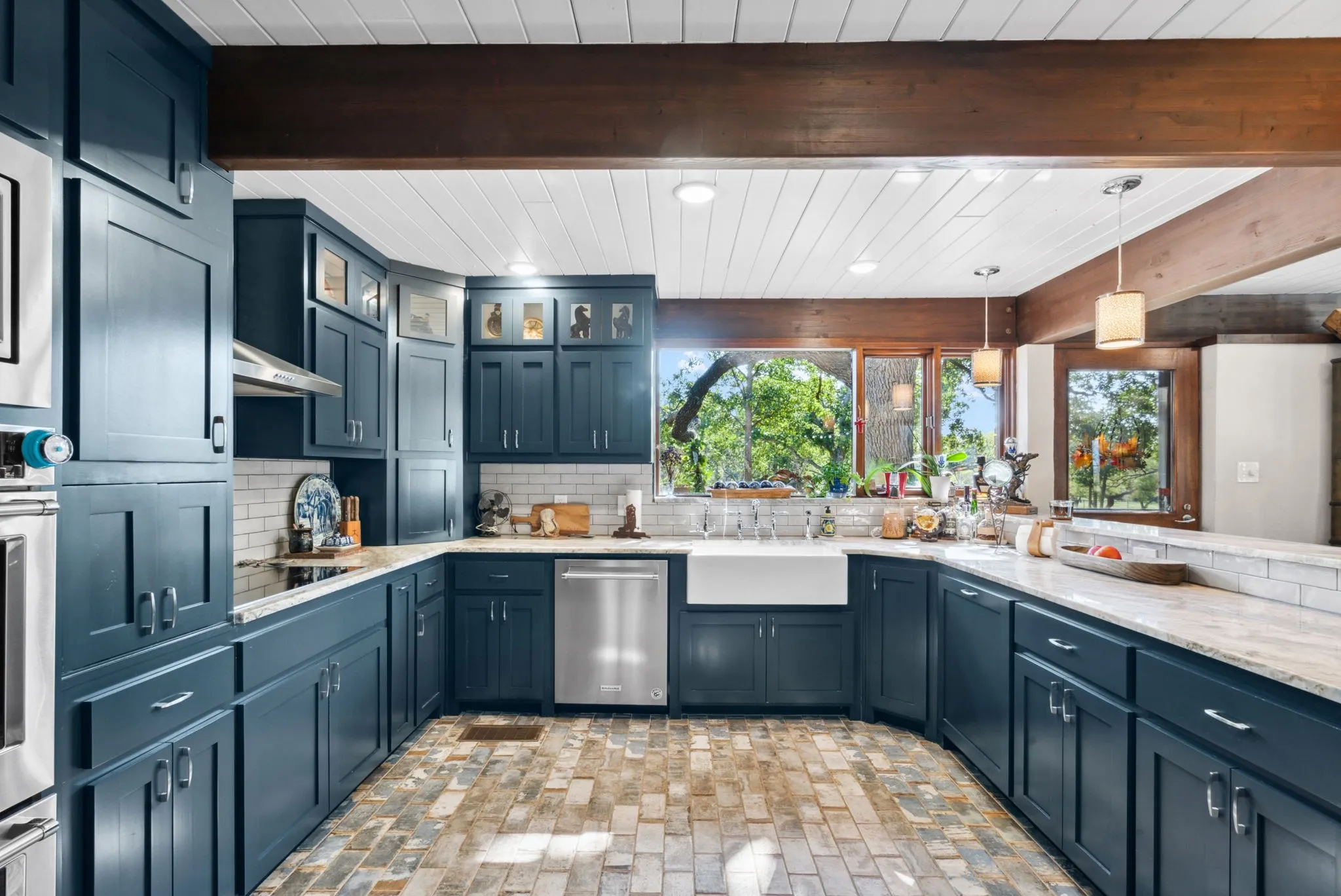 Farm For Sale in Parker County , 2710 Advance Road, Weatherford, Texas 76088, 3 Bedroom, 4 Bathroom, Garage spaces, 3,696 Sqft, built in 1987, mls#21403755, Real Estate Agent in Weatherford, Homes For Sale in Parker county, Homes For Sale in Weatherford, Realtor in Weatherford Texas, Real Estate Brokerage Independent Realty Texas, Luminita Cordes Realtor