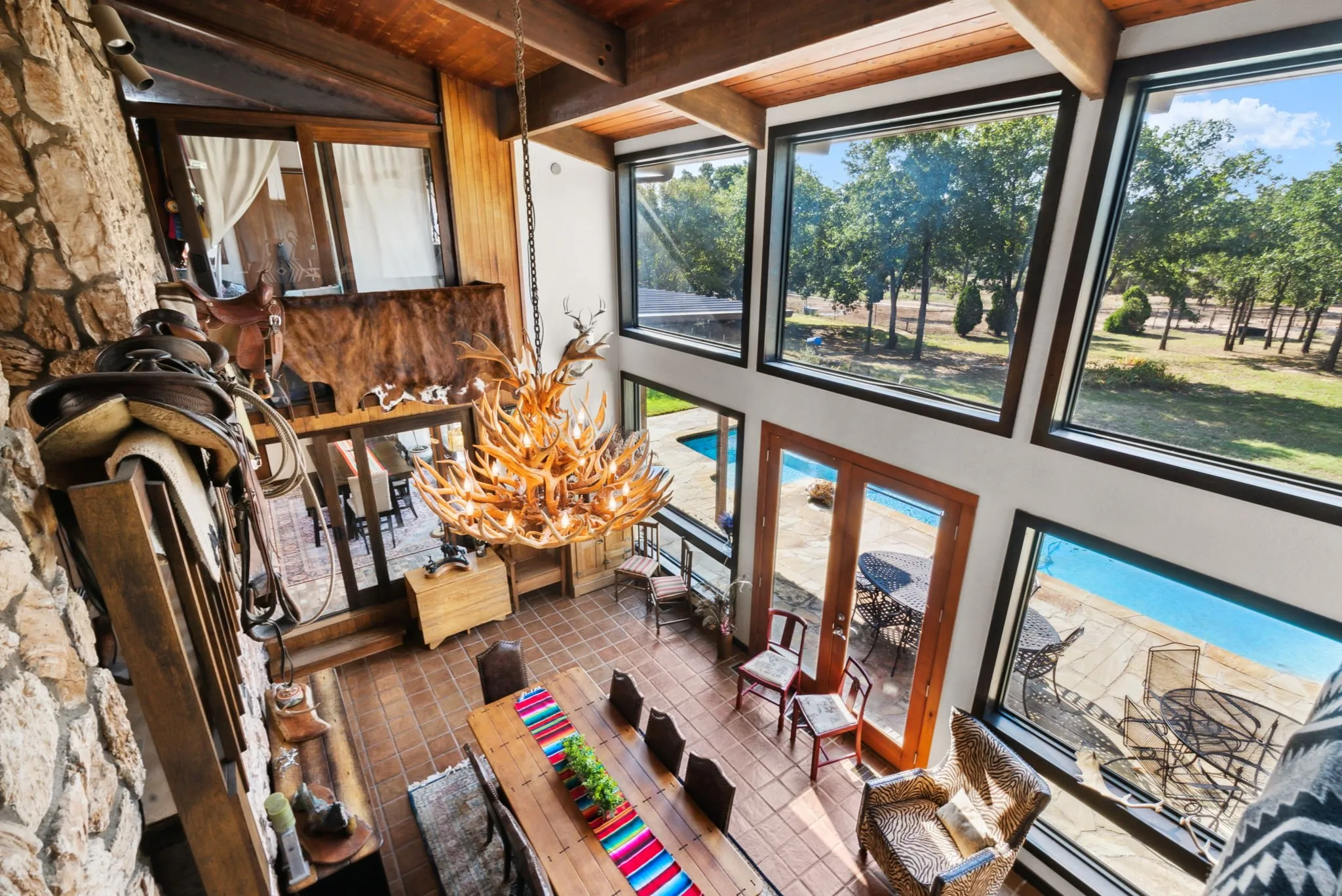 Farm For Sale in Parker County , 2710 Advance Road, Weatherford, Texas 76088, 3 Bedroom, 4 Bathroom, Garage spaces, 3,696 Sqft, built in 1987, mls#21403755, Real Estate Agent in Weatherford, Homes For Sale in Parker county, Homes For Sale in Weatherford, Realtor in Weatherford Texas, Real Estate Brokerage Independent Realty Texas, Luminita Cordes Realtor