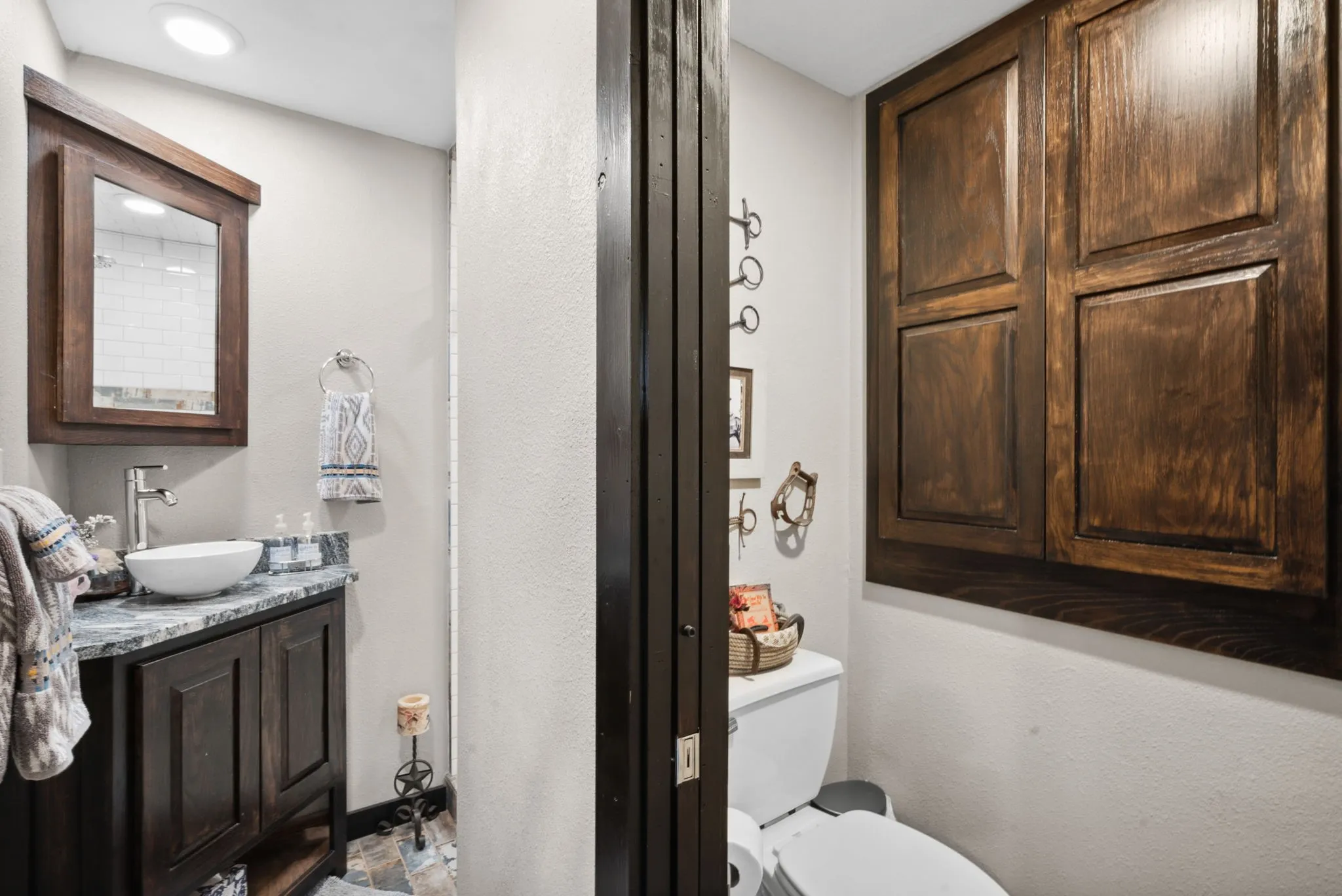 Farm For Sale in Parker County , 2710 Advance Road, Weatherford, Texas 76088, 3 Bedroom, 4 Bathroom, Garage spaces, 3,696 Sqft, built in 1987, mls#21403755, Real Estate Agent in Weatherford, Homes For Sale in Parker county, Homes For Sale in Weatherford, Realtor in Weatherford Texas, Real Estate Brokerage Independent Realty Texas, Luminita Cordes Realtor