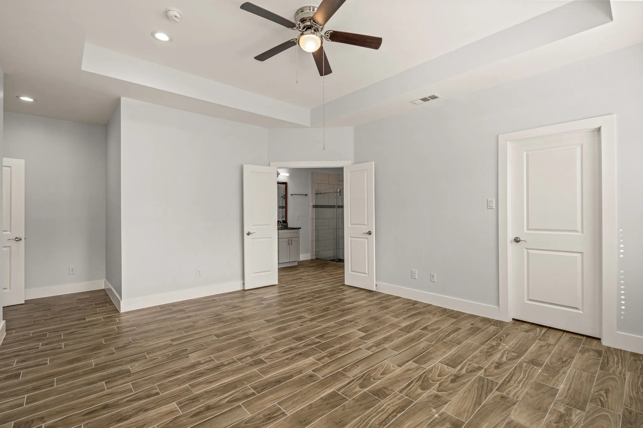 Single Family Residence For Sale in Tarrant County , 3807 Winding Road, Arlington, Texas 76016, 4 Bedroom, 3 Bathroom, 2 Garage spaces, 2,075 Sqft, built in 2020, mls#21402523, Real Estate Agent in Arlington, Homes For Sale in Tarrant county, Homes For Sale in Arlington, Realtor in Arlington Texas, Real Estate Brokerage Independent Realty Texas, Luminita Cordes Realtor