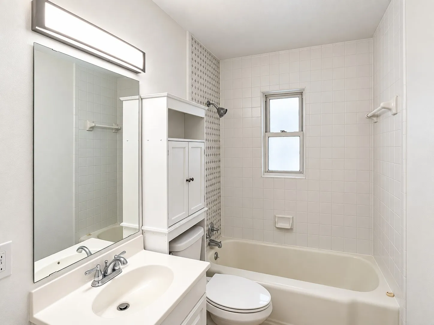Single Family Residence For Rent in Dallas County , 9926 Dresden Drive, Dallas, Texas 75220, 2 Bedroom, 1 Bathroom, 1 Garage spaces, 893 Sqft, built in 1950, mls#21403732, Real Estate Agent in Dallas, Homes For Rent in Dallas county, Homes For Rent in Dallas, Realtor in Dallas Texas, Real Estate Brokerage Independent Realty Texas, Luminita Cordes Realtor