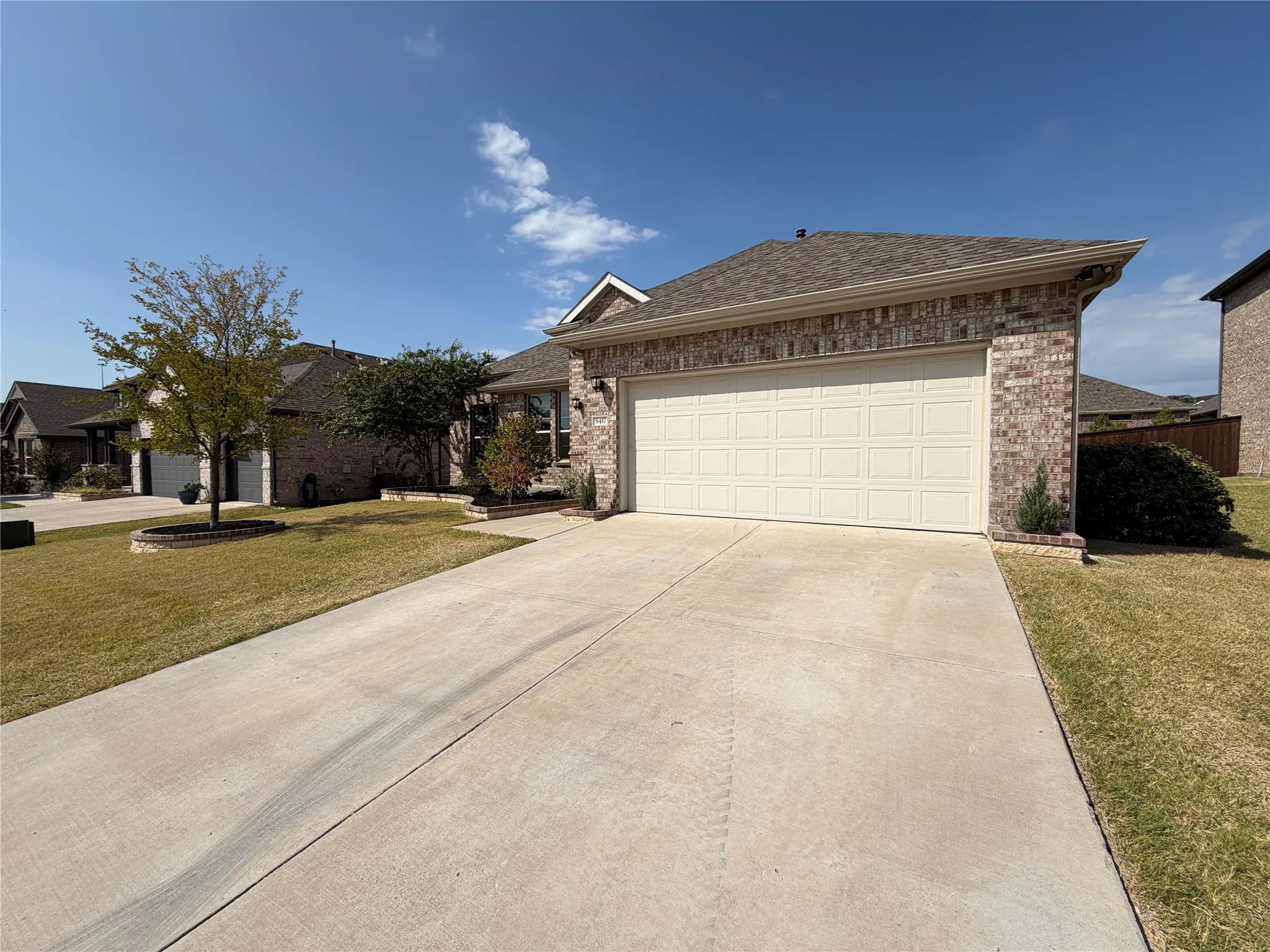 Single Family Residence For Sale in Tarrant County , 5417 Highview Court, Haltom City, Texas 76137, 4 Bedroom, 2 Bathroom, 2 Garage spaces, 2,478 Sqft, built in 2020, mls#21400434, Real Estate Agent in Haltom City, Homes For Sale in Tarrant county, Homes For Sale in Haltom City, Realtor in Haltom City Texas, Real Estate Brokerage Independent Realty Texas, Luminita Cordes Realtor