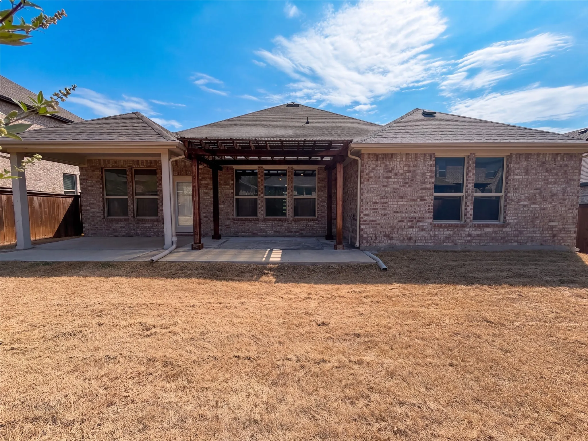 Single Family Residence For Sale in Tarrant County , 5417 Highview Court, Haltom City, Texas 76137, 4 Bedroom, 2 Bathroom, 2 Garage spaces, 2,478 Sqft, built in 2020, mls#21400434, Real Estate Agent in Haltom City, Homes For Sale in Tarrant county, Homes For Sale in Haltom City, Realtor in Haltom City Texas, Real Estate Brokerage Independent Realty Texas, Luminita Cordes Realtor