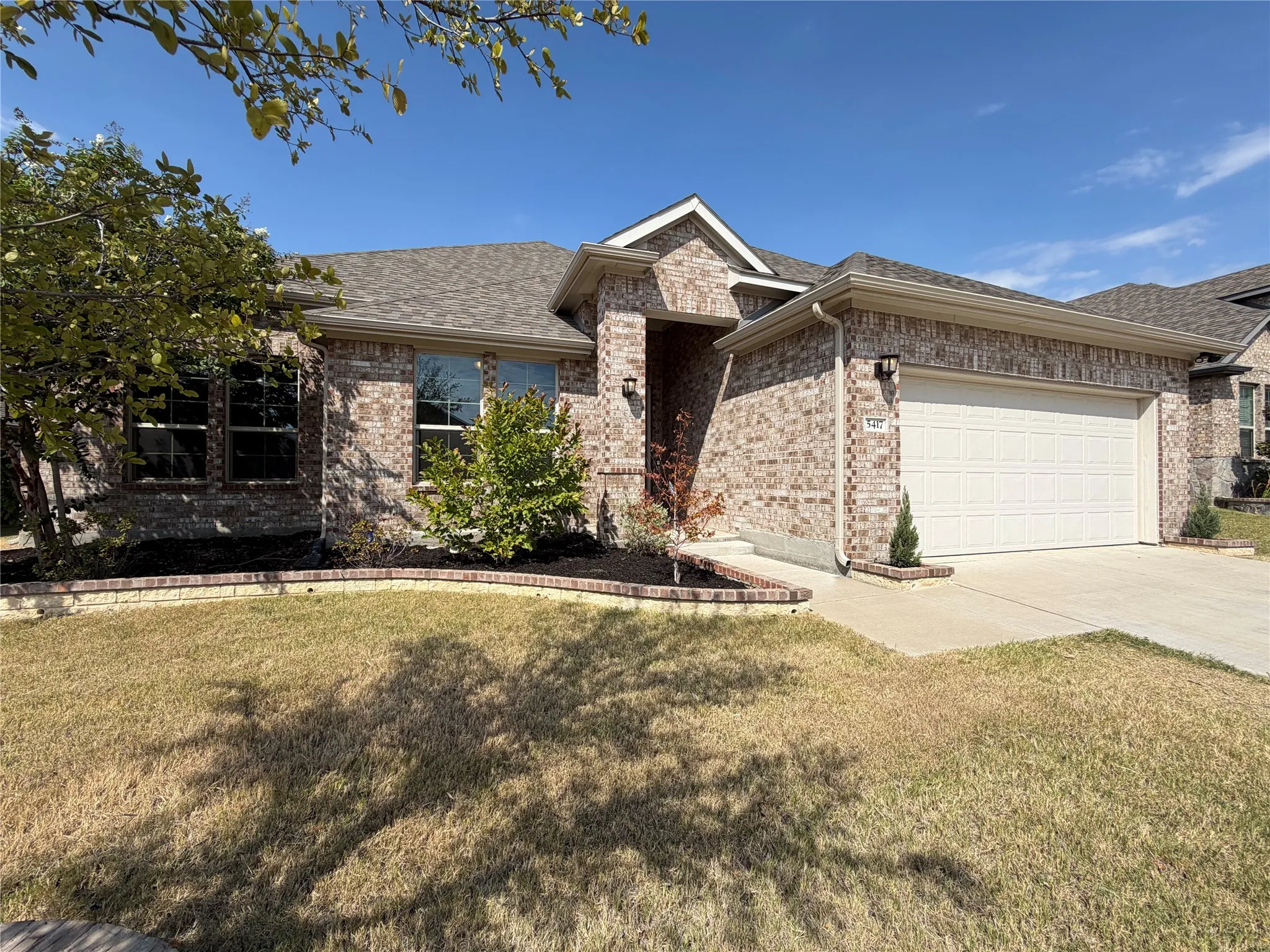 Single Family Residence For Sale in Tarrant County , 5417 Highview Court, Haltom City, Texas 76137, 4 Bedroom, 2 Bathroom, 2 Garage spaces, 2,478 Sqft, built in 2020, mls#21400434, Real Estate Agent in Haltom City, Homes For Sale in Tarrant county, Homes For Sale in Haltom City, Realtor in Haltom City Texas, Real Estate Brokerage Independent Realty Texas, Luminita Cordes Realtor