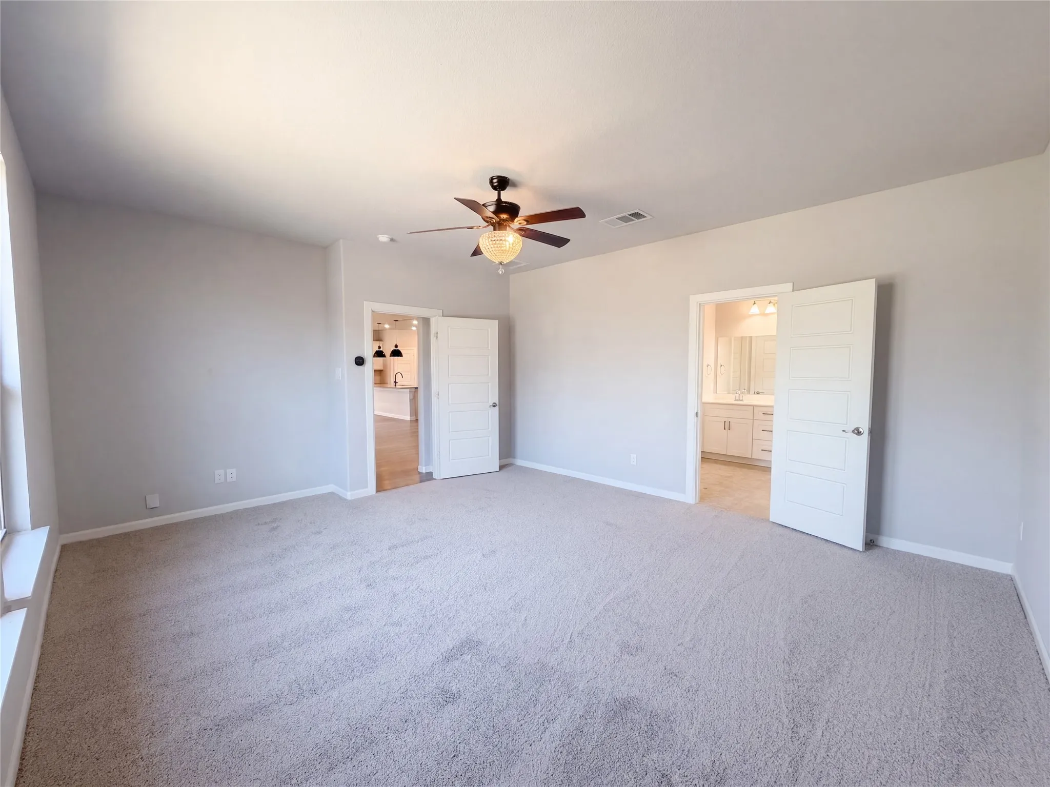 Single Family Residence For Sale in Tarrant County , 5417 Highview Court, Haltom City, Texas 76137, 4 Bedroom, 2 Bathroom, 2 Garage spaces, 2,478 Sqft, built in 2020, mls#21400434, Real Estate Agent in Haltom City, Homes For Sale in Tarrant county, Homes For Sale in Haltom City, Realtor in Haltom City Texas, Real Estate Brokerage Independent Realty Texas, Luminita Cordes Realtor