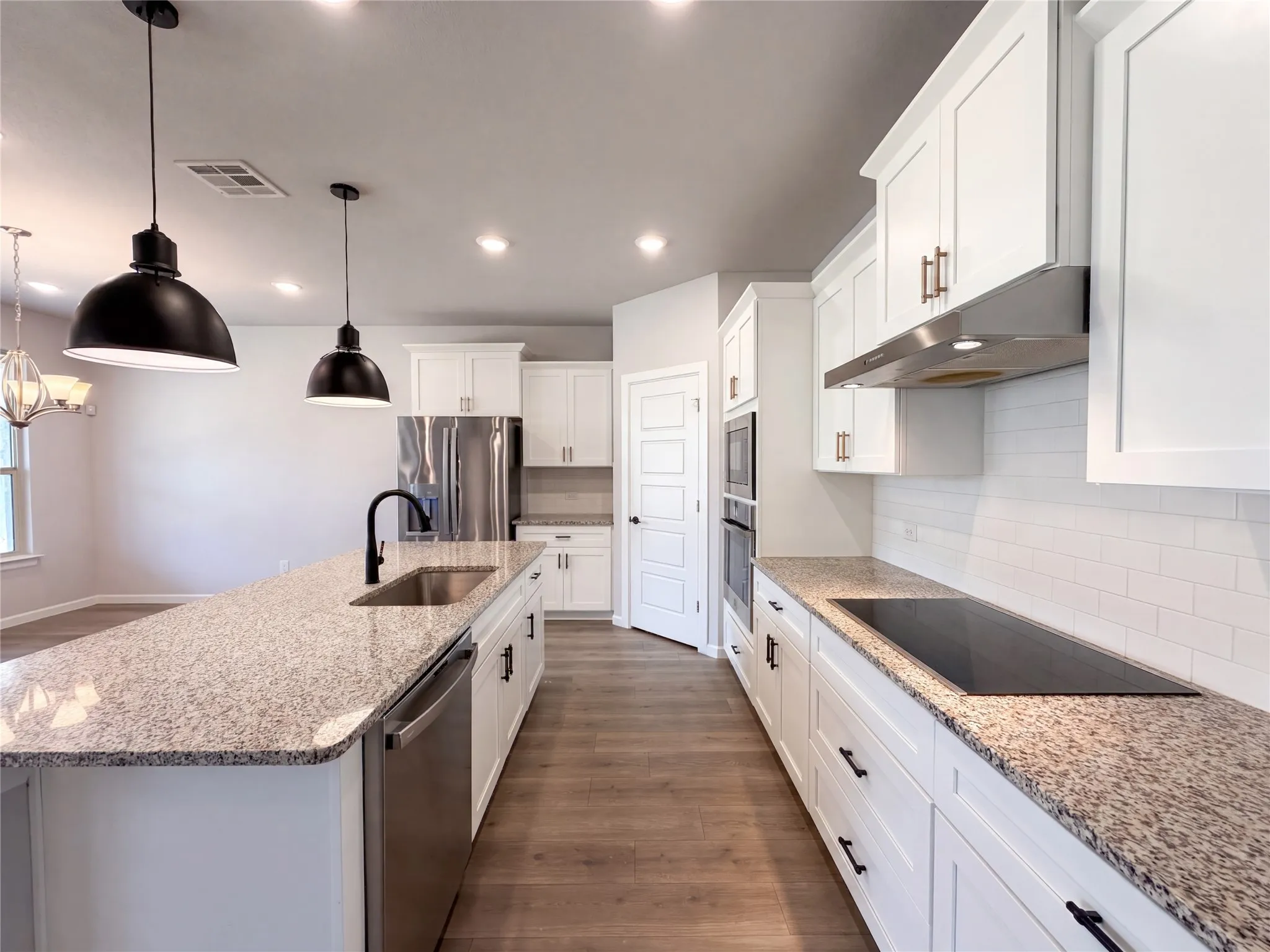 Single Family Residence For Sale in Tarrant County , 5417 Highview Court, Haltom City, Texas 76137, 4 Bedroom, 2 Bathroom, 2 Garage spaces, 2,478 Sqft, built in 2020, mls#21400434, Real Estate Agent in Haltom City, Homes For Sale in Tarrant county, Homes For Sale in Haltom City, Realtor in Haltom City Texas, Real Estate Brokerage Independent Realty Texas, Luminita Cordes Realtor
