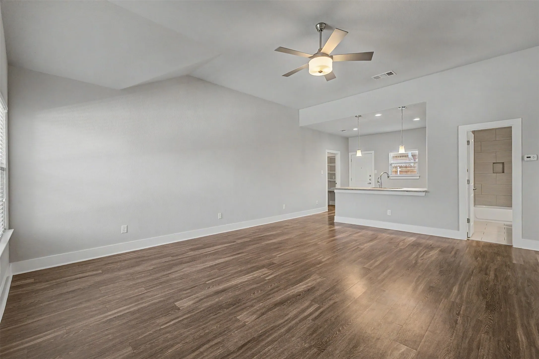 Duplex For Rent in Parker County , 221 Stewart Bend Court, Azle, Texas 76020, 3 Bedroom, 2 Bathroom, 1 Garage spaces, 2,512 Sqft, built in 2016, mls#21403719, Real Estate Agent in Azle, Homes For Rent in Parker county, Homes For Rent in Azle, Realtor in Azle Texas, Real Estate Brokerage Independent Realty Texas, Luminita Cordes Realtor