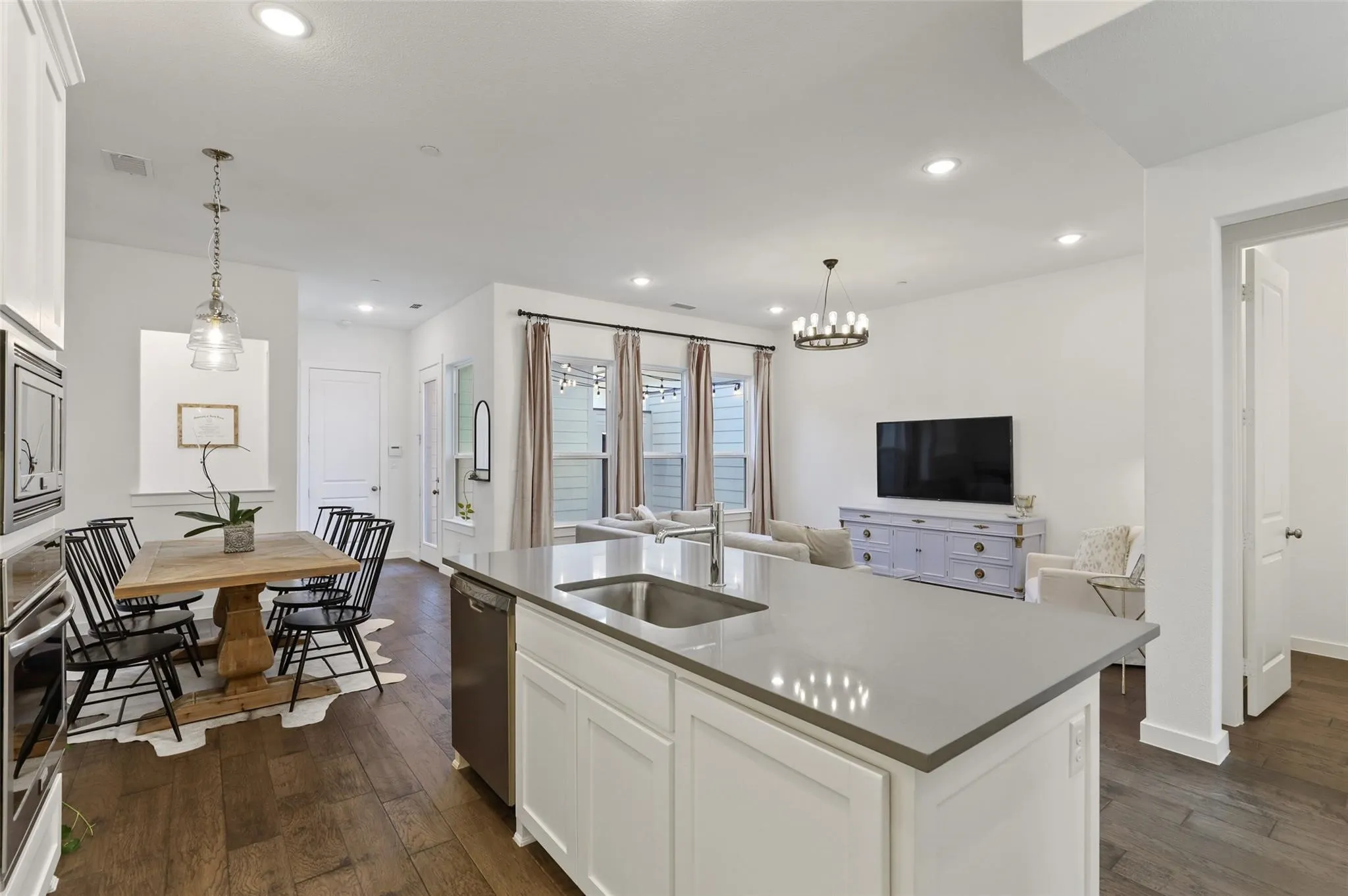 Single Family Residence For Rent in Collin County , 924 Marian Drive, Allen, Texas 75013, 2 Bedroom, 3 Bathroom, 2 Garage spaces, 1,722 Sqft, built in 2017, mls#21403768, Real Estate Agent in Allen, Homes For Rent in Collin county, Homes For Rent in Allen, Realtor in Allen Texas, Real Estate Brokerage Independent Realty Texas, Luminita Cordes Realtor