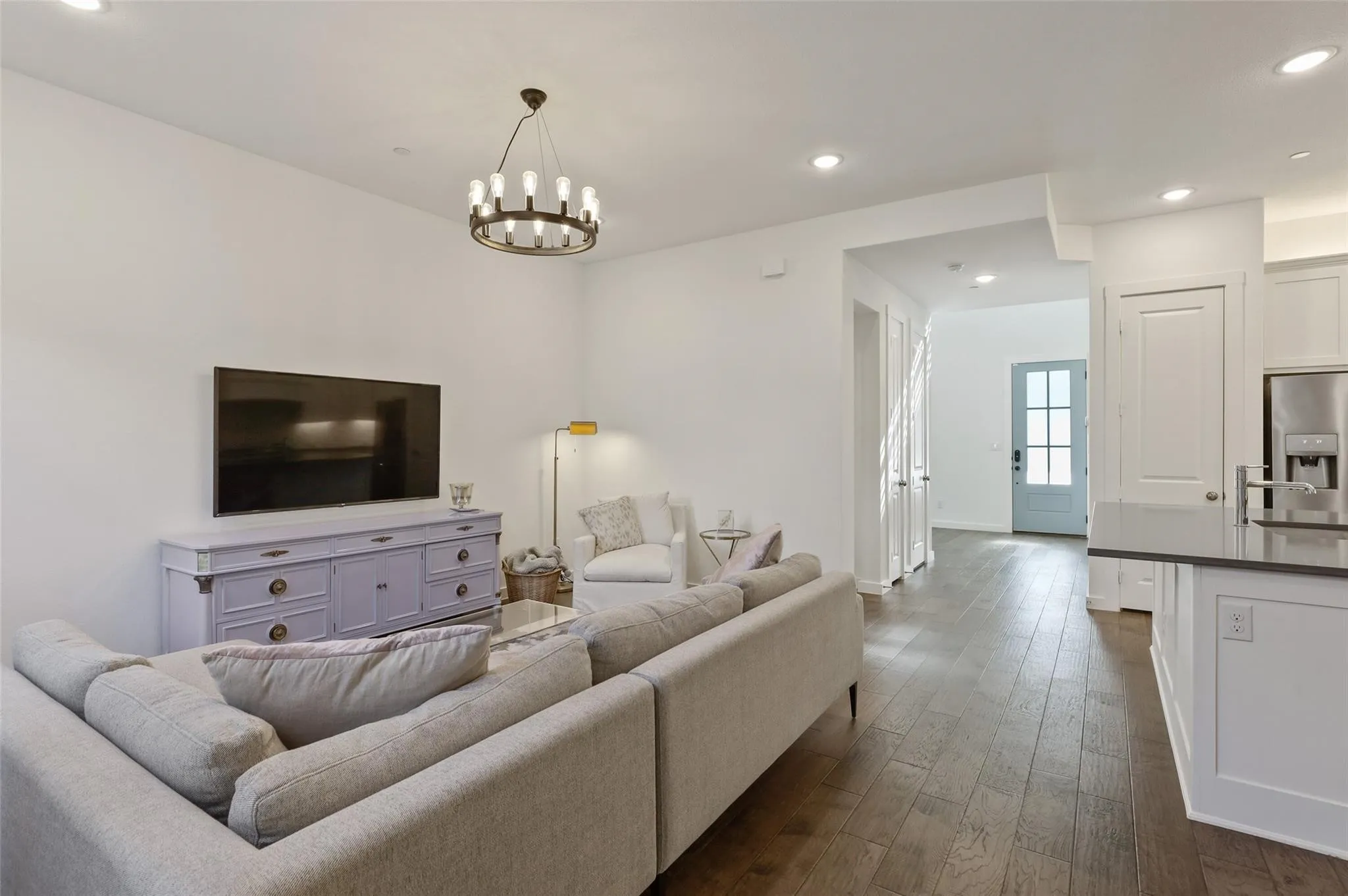 Single Family Residence For Rent in Collin County , 924 Marian Drive, Allen, Texas 75013, 2 Bedroom, 3 Bathroom, 2 Garage spaces, 1,722 Sqft, built in 2017, mls#21403768, Real Estate Agent in Allen, Homes For Rent in Collin county, Homes For Rent in Allen, Realtor in Allen Texas, Real Estate Brokerage Independent Realty Texas, Luminita Cordes Realtor