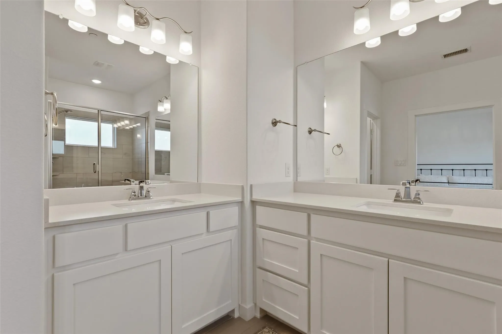 Single Family Residence For Rent in Collin County , 924 Marian Drive, Allen, Texas 75013, 2 Bedroom, 3 Bathroom, 2 Garage spaces, 1,722 Sqft, built in 2017, mls#21403768, Real Estate Agent in Allen, Homes For Rent in Collin county, Homes For Rent in Allen, Realtor in Allen Texas, Real Estate Brokerage Independent Realty Texas, Luminita Cordes Realtor