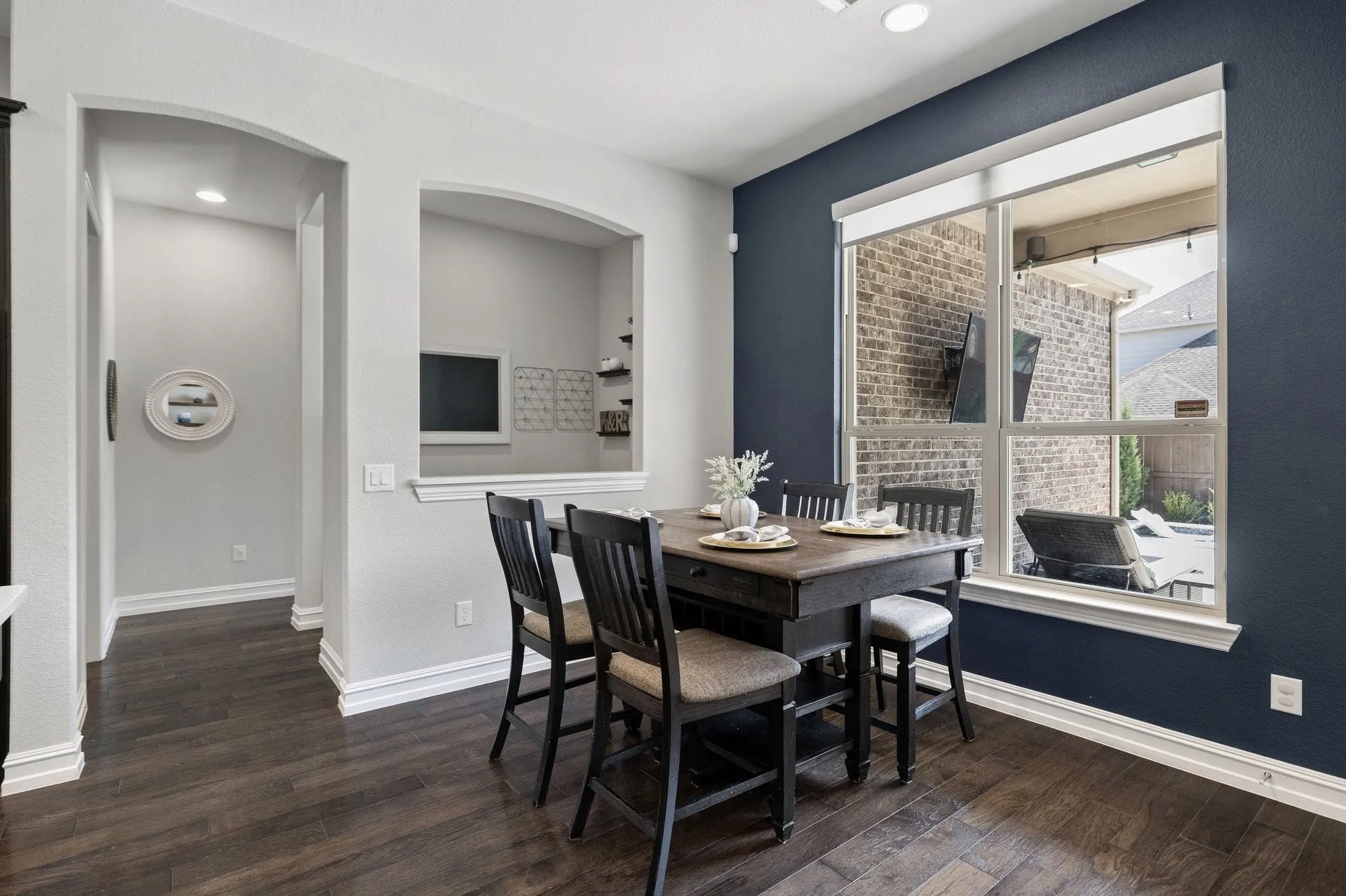 Single Family Residence For Sale in Collin County , 11109 Villa Canales Lane, Frisco, Texas 75035, 4 Bedroom, 4 Bathroom, 2 Garage spaces, 4,172 Sqft, built in 2018, mls#21403289, Real Estate Agent in Frisco, Homes For Sale in Collin county, Homes For Sale in Frisco, Realtor in Frisco Texas, Real Estate Brokerage Independent Realty Texas, Luminita Cordes Realtor