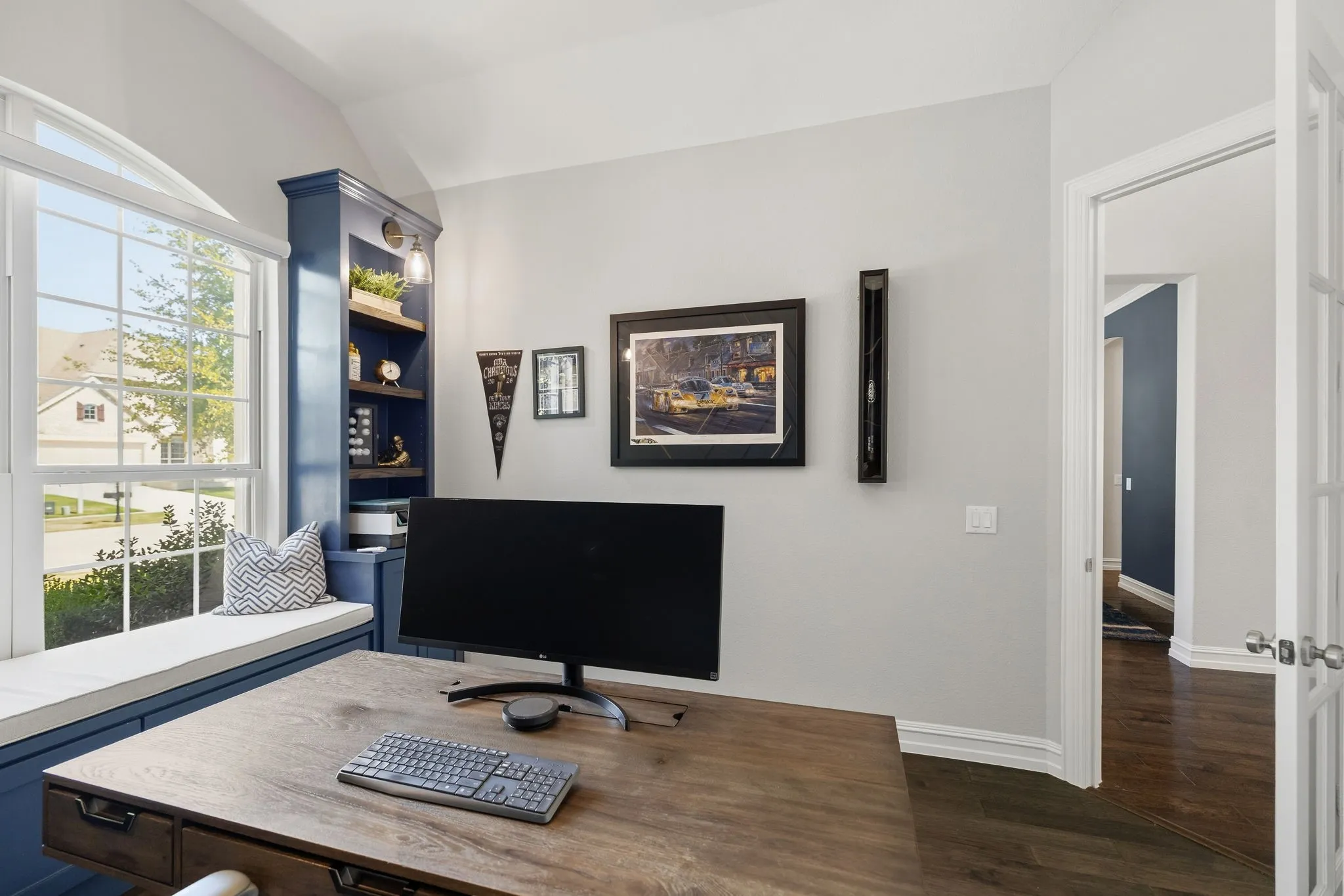 Single Family Residence For Sale in Collin County , 11109 Villa Canales Lane, Frisco, Texas 75035, 4 Bedroom, 4 Bathroom, 2 Garage spaces, 4,172 Sqft, built in 2018, mls#21403289, Real Estate Agent in Frisco, Homes For Sale in Collin county, Homes For Sale in Frisco, Realtor in Frisco Texas, Real Estate Brokerage Independent Realty Texas, Luminita Cordes Realtor