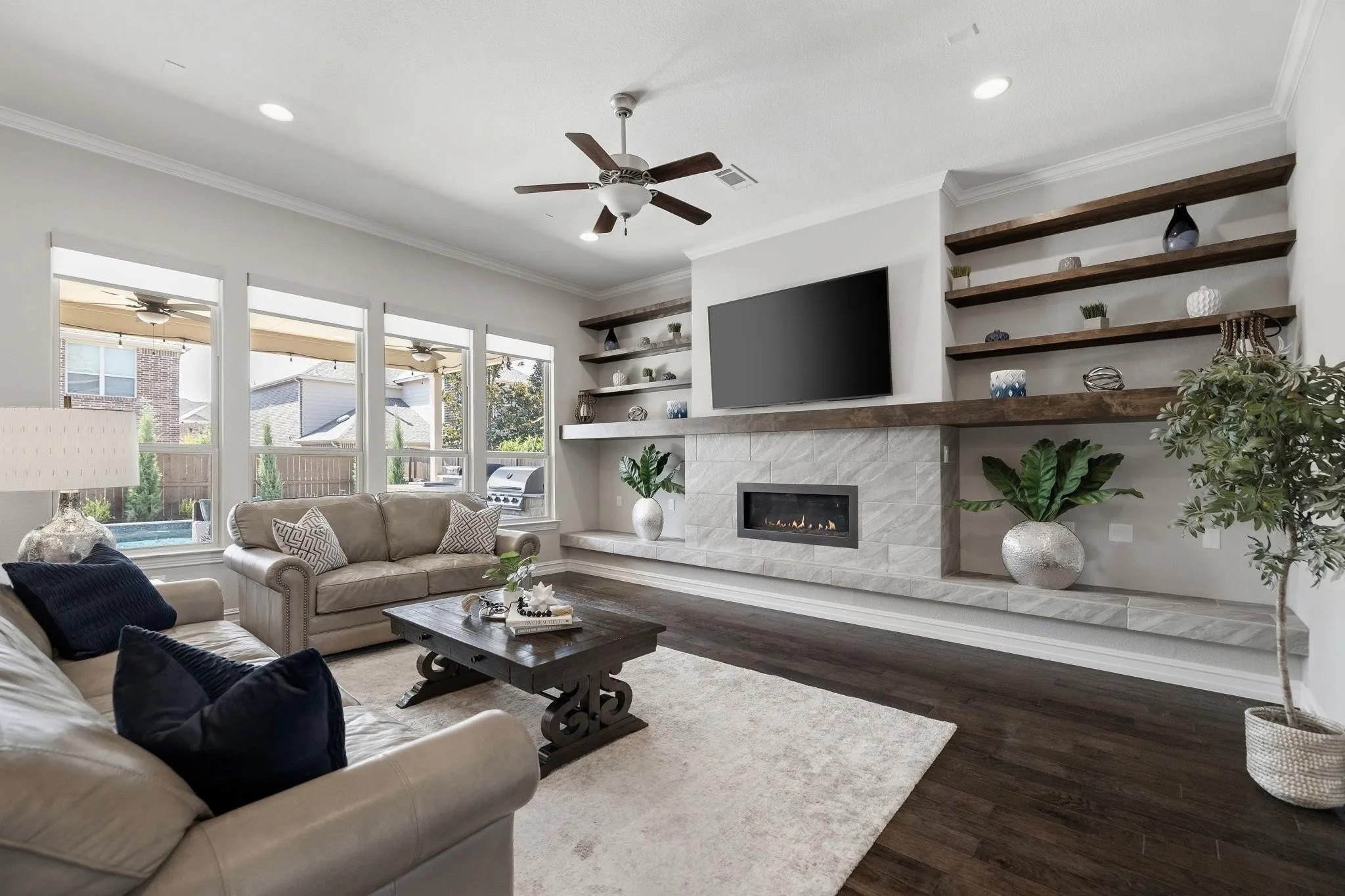Single Family Residence For Sale in Collin County , 11109 Villa Canales Lane, Frisco, Texas 75035, 4 Bedroom, 4 Bathroom, 2 Garage spaces, 4,172 Sqft, built in 2018, mls#21403289, Real Estate Agent in Frisco, Homes For Sale in Collin county, Homes For Sale in Frisco, Realtor in Frisco Texas, Real Estate Brokerage Independent Realty Texas, Luminita Cordes Realtor