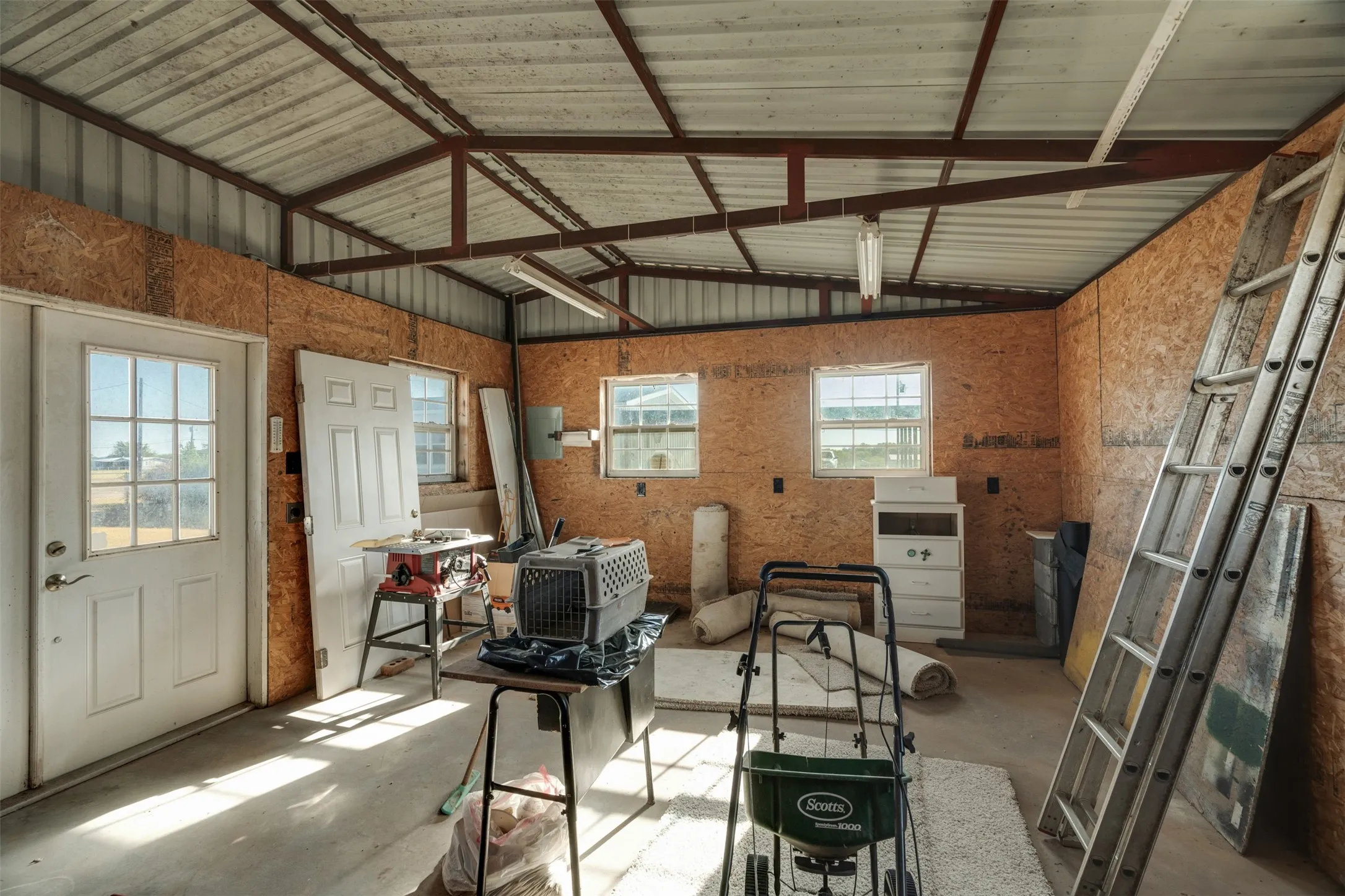 Single Family Residence For Sale in Wichita County , 1001 S FM 369, Burkburnett, Texas 76354, 3 Bedroom, 2 Bathroom, Garage spaces, 1,344 Sqft, built in 1999, mls#21388537, Real Estate Agent in Burkburnett, Homes For Sale in Wichita county, Homes For Sale in Burkburnett, Realtor in Burkburnett Texas, Real Estate Brokerage Independent Realty Texas, Luminita Cordes Realtor