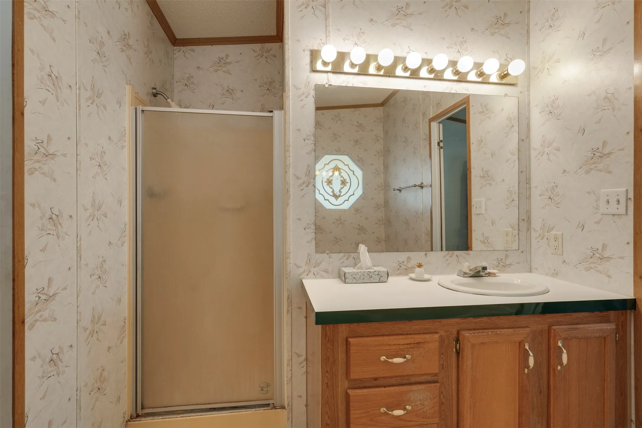 Single Family Residence For Sale in Wichita County , 1001 S FM 369, Burkburnett, Texas 76354, 3 Bedroom, 2 Bathroom, Garage spaces, 1,344 Sqft, built in 1999, mls#21388537, Real Estate Agent in Burkburnett, Homes For Sale in Wichita county, Homes For Sale in Burkburnett, Realtor in Burkburnett Texas, Real Estate Brokerage Independent Realty Texas, Luminita Cordes Realtor
