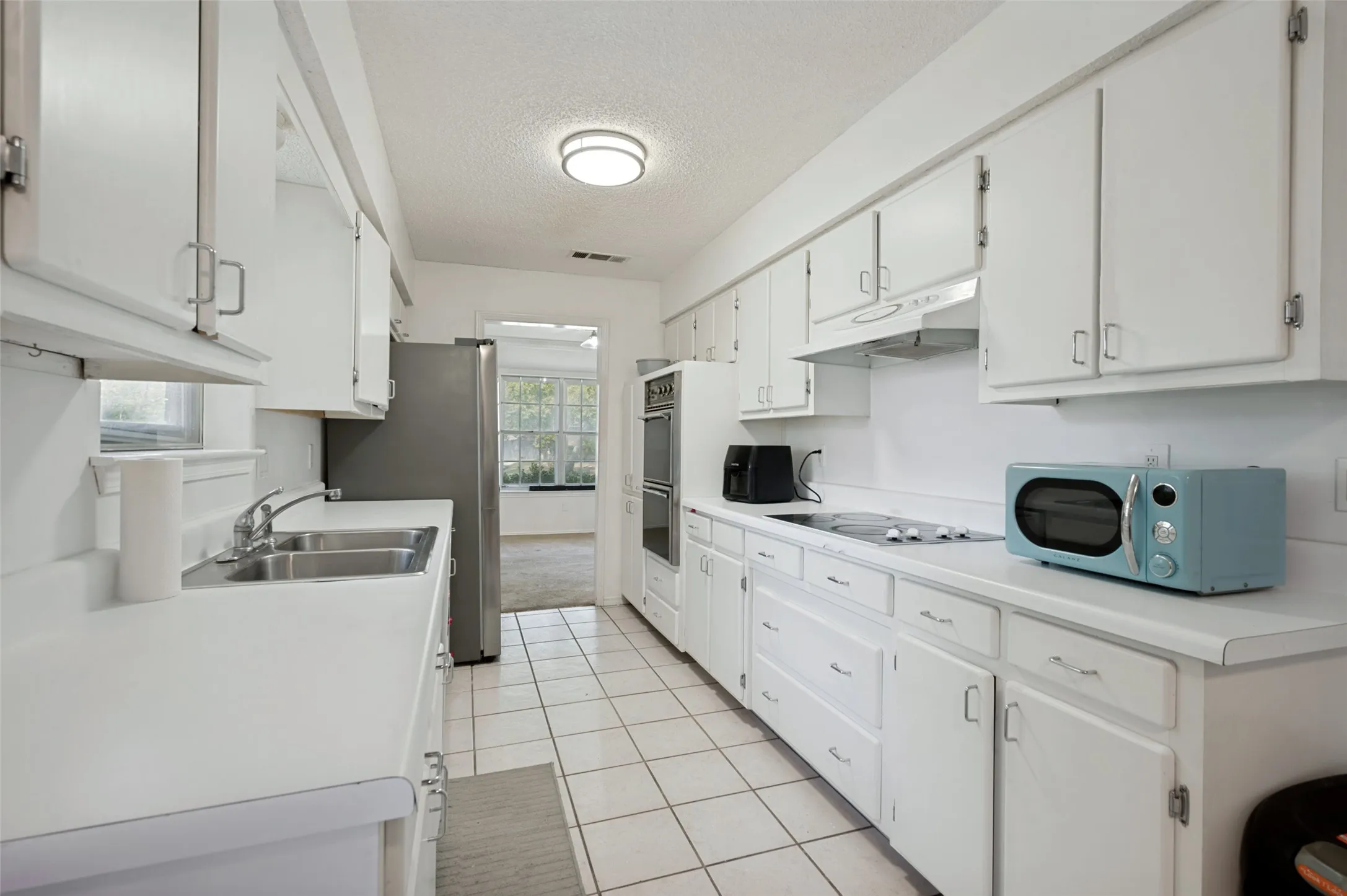 Single Family Residence For Sale in Dallas County , 504 Pheasant Lane, De Soto, Texas 75115, 4 Bedroom, 3 Bathroom, 2 Garage spaces, 1,975 Sqft, built in 1981, mls#21403630, Real Estate Agent in De Soto, Homes For Sale in Dallas county, Homes For Sale in De Soto, Realtor in De Soto Texas, Real Estate Brokerage Independent Realty Texas, Luminita Cordes Realtor