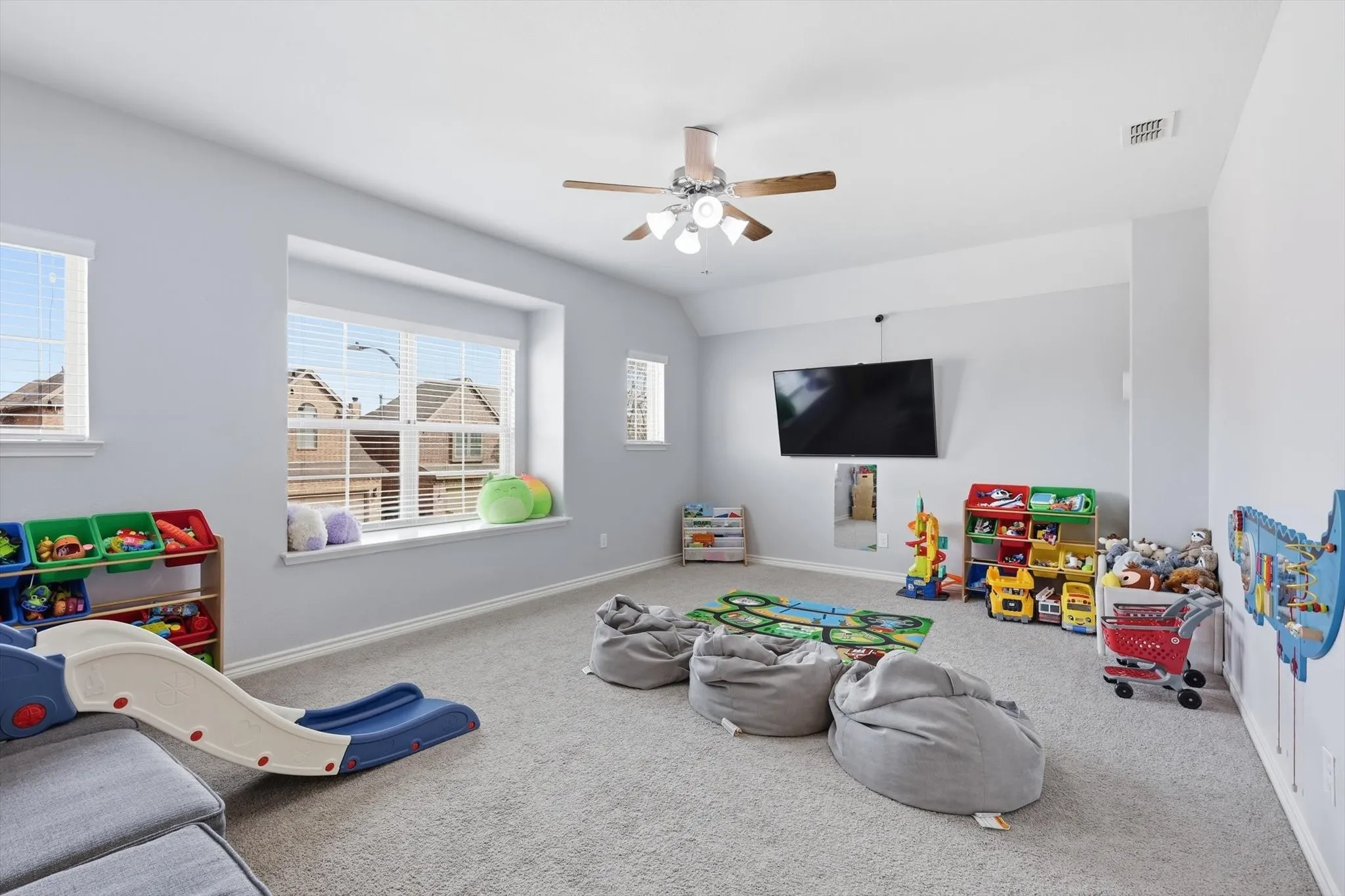 Game room up. Large windows. and lots of space