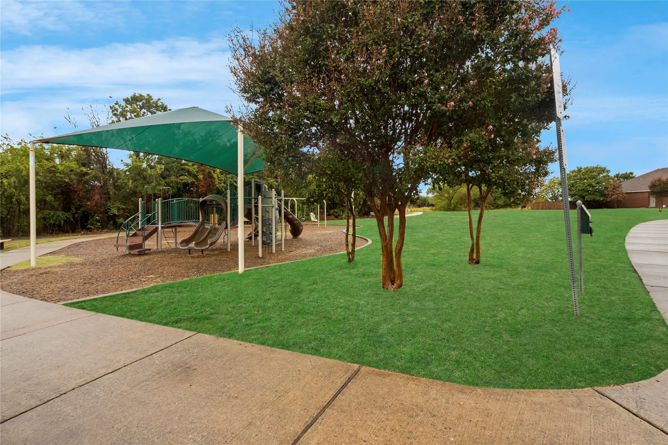 Single Family Residence For Sale in Collin County , 2127 Colby Lane, Wylie, Texas 75098, 3 Bedroom, 2 Bathroom, 1 Garage spaces, 1,325 Sqft, built in 2009, mls#21400497, Real Estate Agent in Wylie, Homes For Sale in Collin county, Homes For Sale in Wylie, Realtor in Wylie Texas, Real Estate Brokerage Independent Realty Texas, Luminita Cordes Realtor