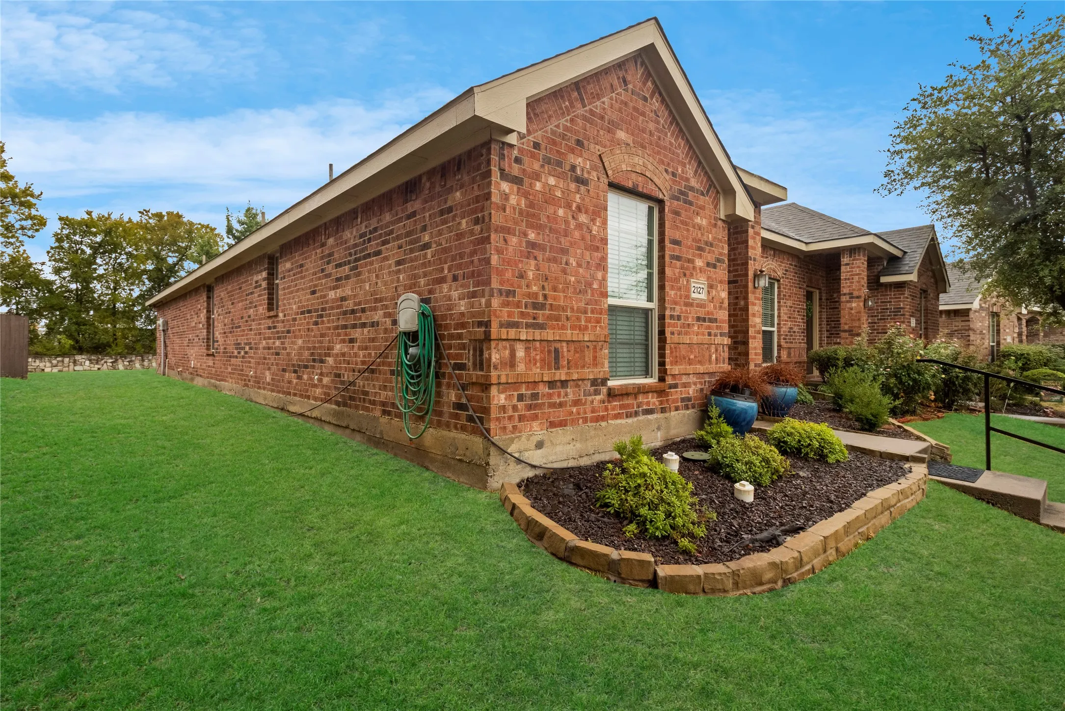 Single Family Residence For Sale in Collin County , 2127 Colby Lane, Wylie, Texas 75098, 3 Bedroom, 2 Bathroom, 1 Garage spaces, 1,325 Sqft, built in 2009, mls#21400497, Real Estate Agent in Wylie, Homes For Sale in Collin county, Homes For Sale in Wylie, Realtor in Wylie Texas, Real Estate Brokerage Independent Realty Texas, Luminita Cordes Realtor