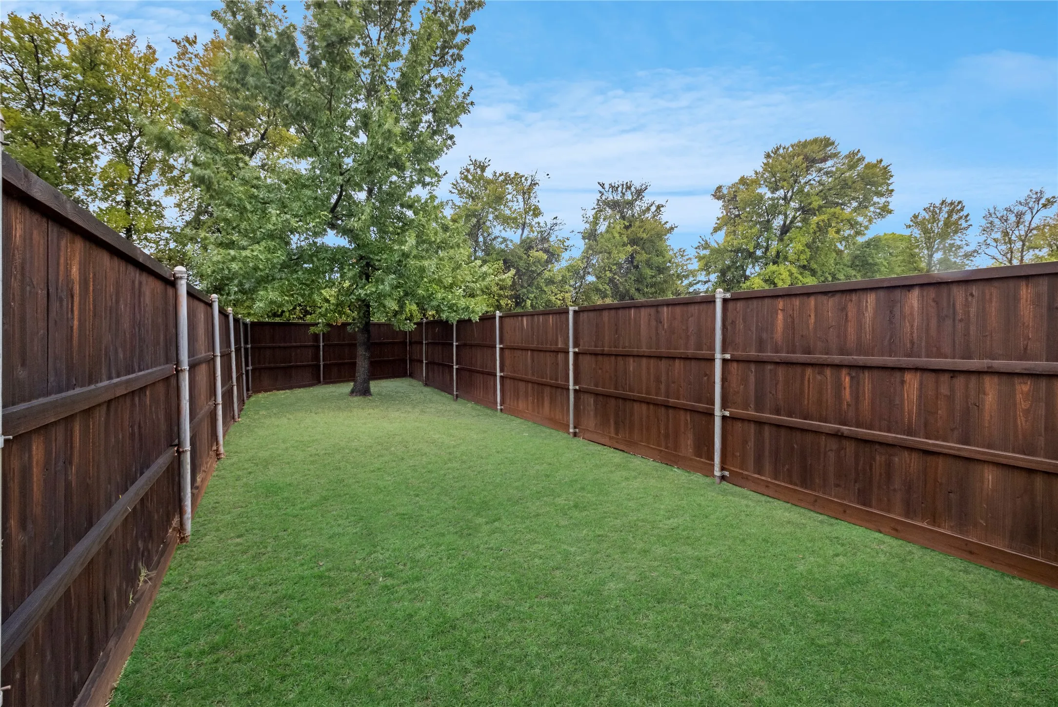 Single Family Residence For Sale in Collin County , 2127 Colby Lane, Wylie, Texas 75098, 3 Bedroom, 2 Bathroom, 1 Garage spaces, 1,325 Sqft, built in 2009, mls#21400497, Real Estate Agent in Wylie, Homes For Sale in Collin county, Homes For Sale in Wylie, Realtor in Wylie Texas, Real Estate Brokerage Independent Realty Texas, Luminita Cordes Realtor