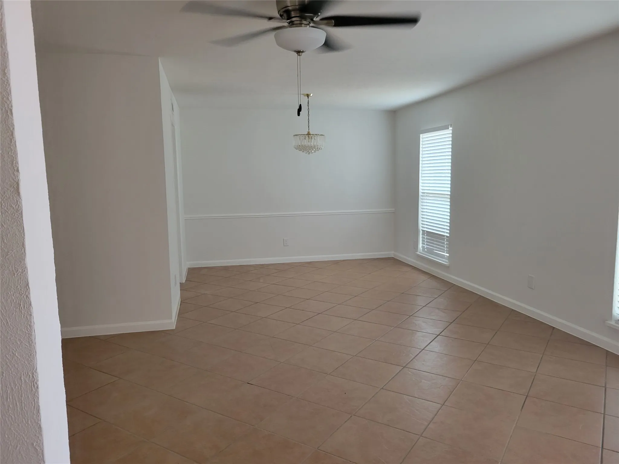 Single Family Residence For Rent in Collin County , 6520 Chinaberry Trail, Plano, Texas 75023, 3 Bedroom, 2 Bathroom, 2 Garage spaces, 1,930 Sqft, built in 1978, mls#21403762, Real Estate Agent in Plano, Homes For Rent in Collin county, Homes For Rent in Plano, Realtor in Plano Texas, Real Estate Brokerage Independent Realty Texas, Luminita Cordes Realtor