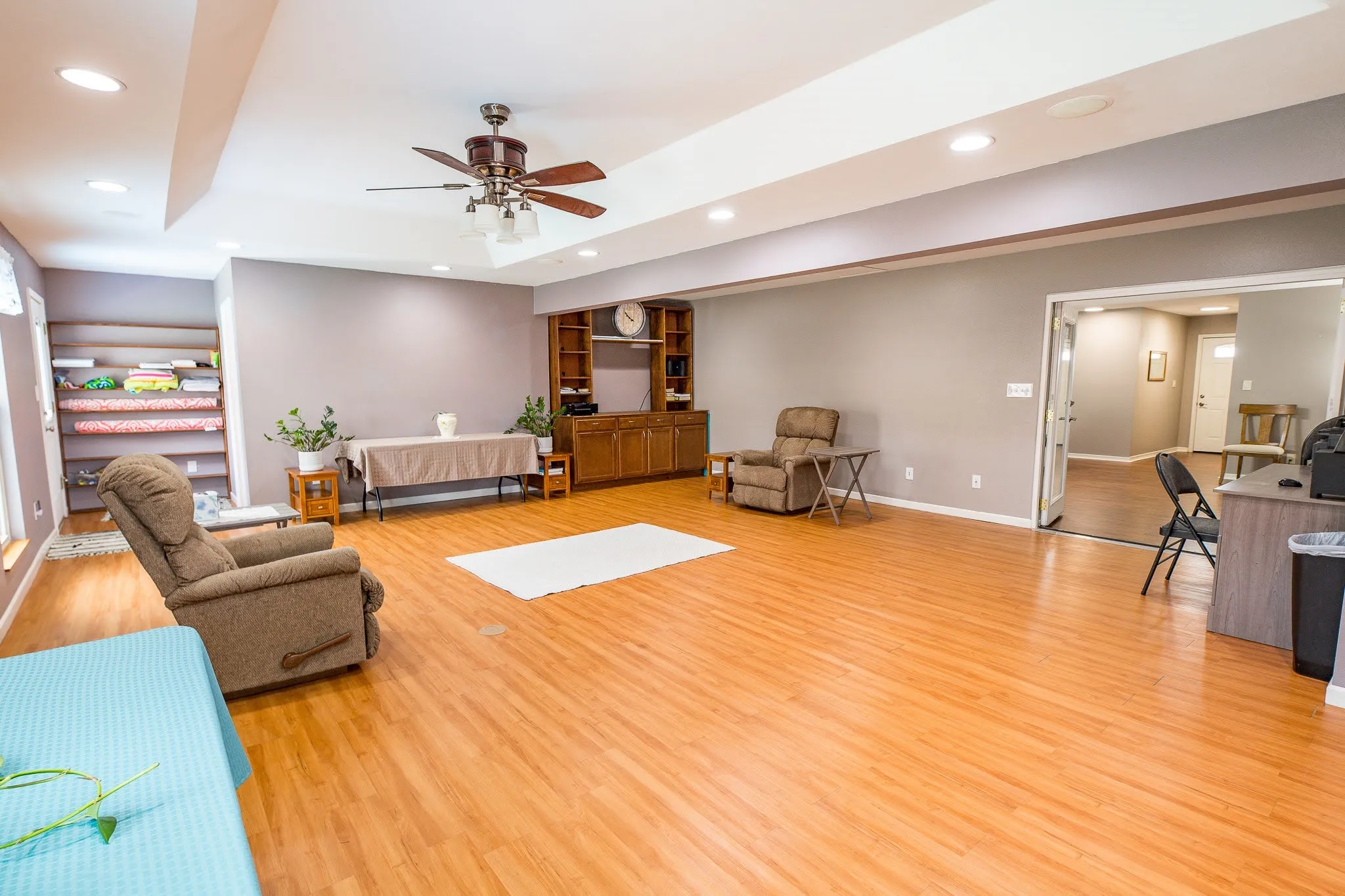 Single Family Residence For Sale in Wichita County , 3 Four Sixes Circle, Wichita Falls, Texas 76308, 3 Bedroom, 3 Bathroom, 2 Garage spaces, 2,434 Sqft, built in 1980, mls#21403803, Real Estate Agent in Wichita Falls, Homes For Sale in Wichita county, Homes For Sale in Wichita Falls, Realtor in Wichita Falls Texas, Real Estate Brokerage Independent Realty Texas, Luminita Cordes Realtor