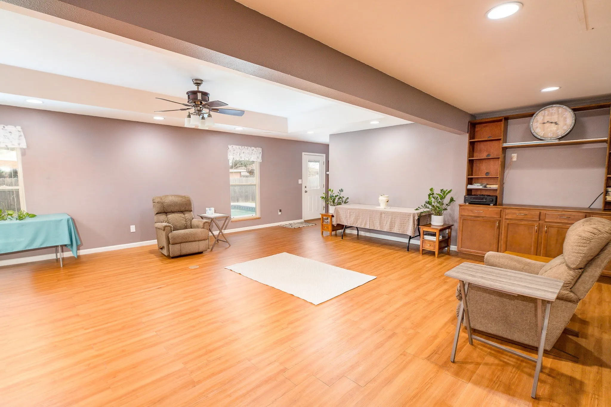 Single Family Residence For Sale in Wichita County , 3 Four Sixes Circle, Wichita Falls, Texas 76308, 3 Bedroom, 3 Bathroom, 2 Garage spaces, 2,434 Sqft, built in 1980, mls#21403803, Real Estate Agent in Wichita Falls, Homes For Sale in Wichita county, Homes For Sale in Wichita Falls, Realtor in Wichita Falls Texas, Real Estate Brokerage Independent Realty Texas, Luminita Cordes Realtor