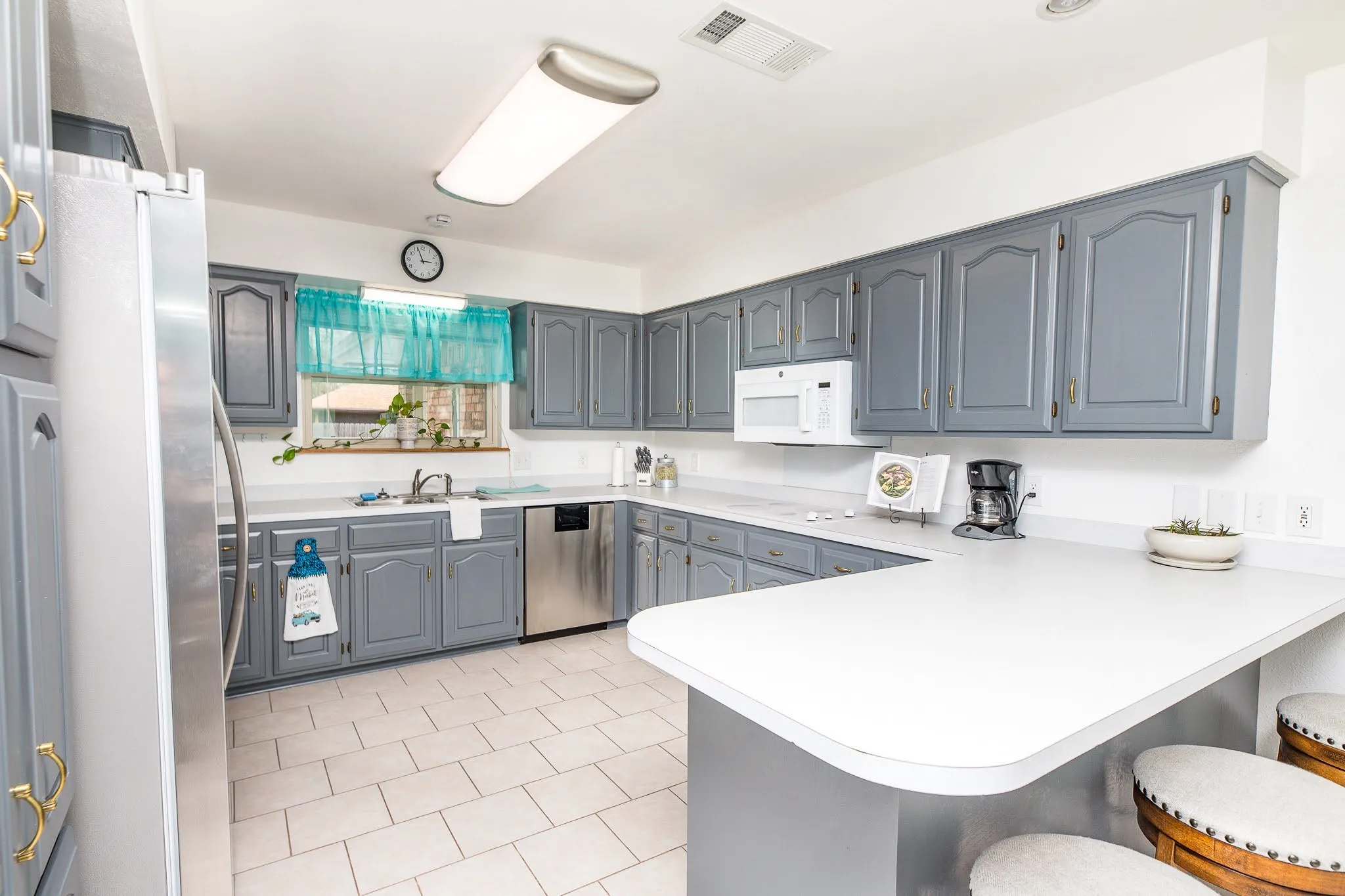 Single Family Residence For Sale in Wichita County , 3 Four Sixes Circle, Wichita Falls, Texas 76308, 3 Bedroom, 3 Bathroom, 2 Garage spaces, 2,434 Sqft, built in 1980, mls#21403803, Real Estate Agent in Wichita Falls, Homes For Sale in Wichita county, Homes For Sale in Wichita Falls, Realtor in Wichita Falls Texas, Real Estate Brokerage Independent Realty Texas, Luminita Cordes Realtor