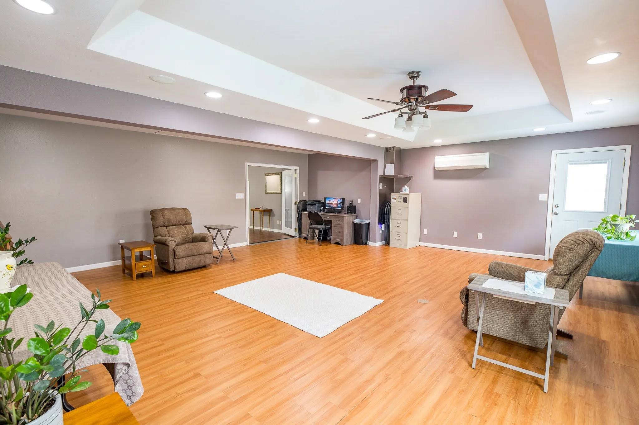 Single Family Residence For Sale in Wichita County , 3 Four Sixes Circle, Wichita Falls, Texas 76308, 3 Bedroom, 3 Bathroom, 2 Garage spaces, 2,434 Sqft, built in 1980, mls#21403803, Real Estate Agent in Wichita Falls, Homes For Sale in Wichita county, Homes For Sale in Wichita Falls, Realtor in Wichita Falls Texas, Real Estate Brokerage Independent Realty Texas, Luminita Cordes Realtor