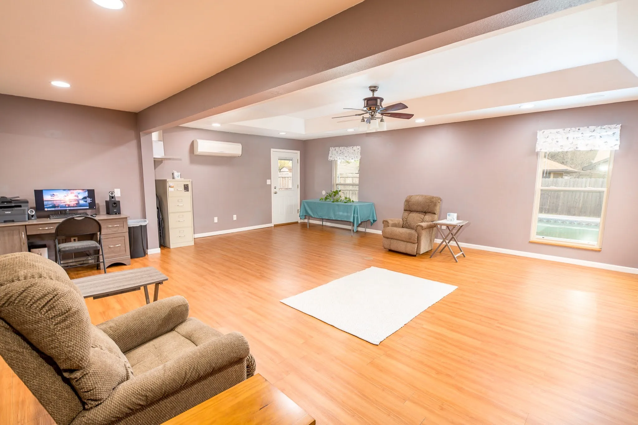 Single Family Residence For Sale in Wichita County , 3 Four Sixes Circle, Wichita Falls, Texas 76308, 3 Bedroom, 3 Bathroom, 2 Garage spaces, 2,434 Sqft, built in 1980, mls#21403803, Real Estate Agent in Wichita Falls, Homes For Sale in Wichita county, Homes For Sale in Wichita Falls, Realtor in Wichita Falls Texas, Real Estate Brokerage Independent Realty Texas, Luminita Cordes Realtor