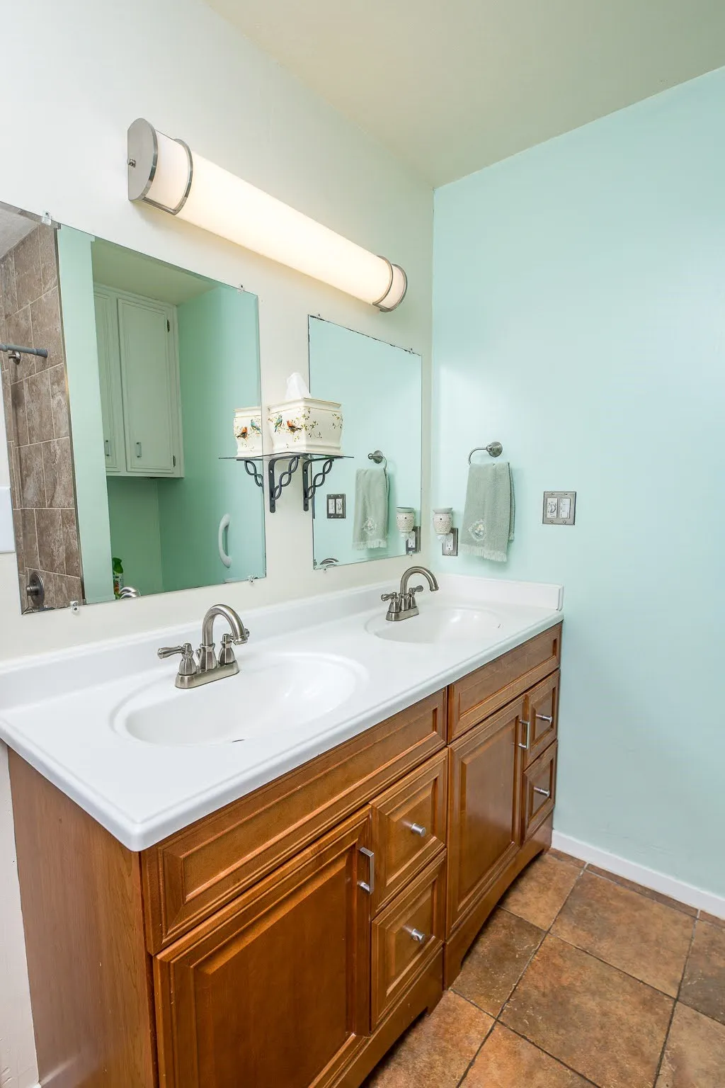 Single Family Residence For Sale in Wichita County , 3 Four Sixes Circle, Wichita Falls, Texas 76308, 3 Bedroom, 3 Bathroom, 2 Garage spaces, 2,434 Sqft, built in 1980, mls#21403803, Real Estate Agent in Wichita Falls, Homes For Sale in Wichita county, Homes For Sale in Wichita Falls, Realtor in Wichita Falls Texas, Real Estate Brokerage Independent Realty Texas, Luminita Cordes Realtor