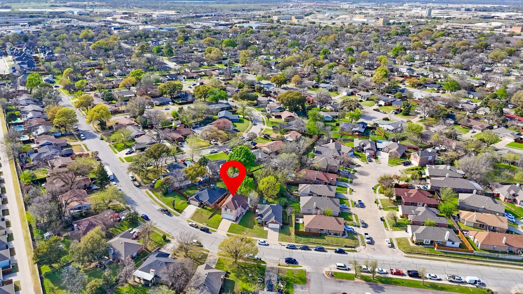 Single Family Residence For Sale in Dallas County , 1031 Park Avenue, Carrollton, Texas 75006, 3 Bedroom, 3 Bathroom, 2 Garage spaces, 1,566 Sqft, built in 1995, mls#21403806, Real Estate Agent in Carrollton, Homes For Sale in Dallas county, Homes For Sale in Carrollton, Realtor in Carrollton Texas, Real Estate Brokerage Independent Realty Texas, Luminita Cordes Realtor