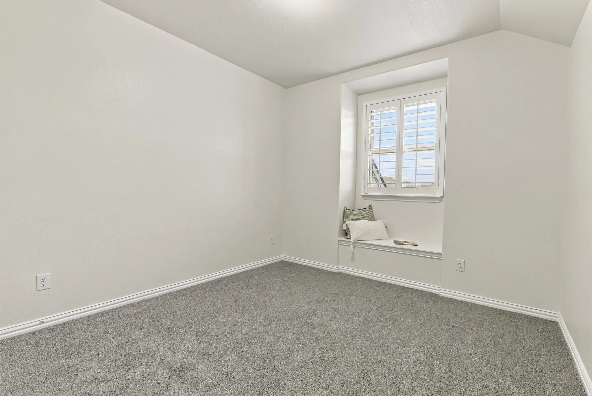 Single Family Residence For Sale in Collin County , 1121 Bryce Canyon Drive, Celina, Texas 75009, 4 Bedroom, 3 Bathroom, 2 Garage spaces, 2,980 Sqft, built in 2016, mls#21394488, Real Estate Agent in Celina, Homes For Sale in Collin county, Homes For Sale in Celina, Realtor in Celina Texas, Real Estate Brokerage Independent Realty Texas, Luminita Cordes Realtor