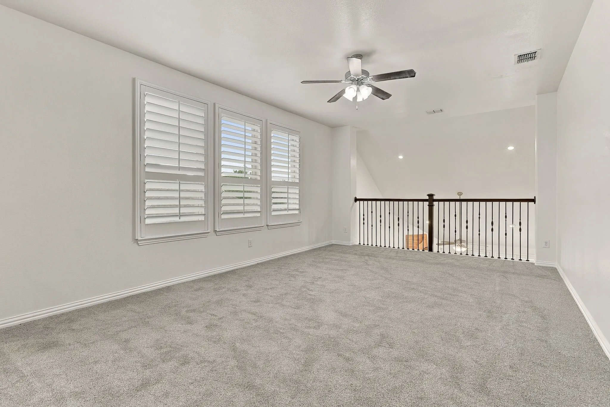 Single Family Residence For Sale in Collin County , 1121 Bryce Canyon Drive, Celina, Texas 75009, 4 Bedroom, 3 Bathroom, 2 Garage spaces, 2,980 Sqft, built in 2016, mls#21394488, Real Estate Agent in Celina, Homes For Sale in Collin county, Homes For Sale in Celina, Realtor in Celina Texas, Real Estate Brokerage Independent Realty Texas, Luminita Cordes Realtor