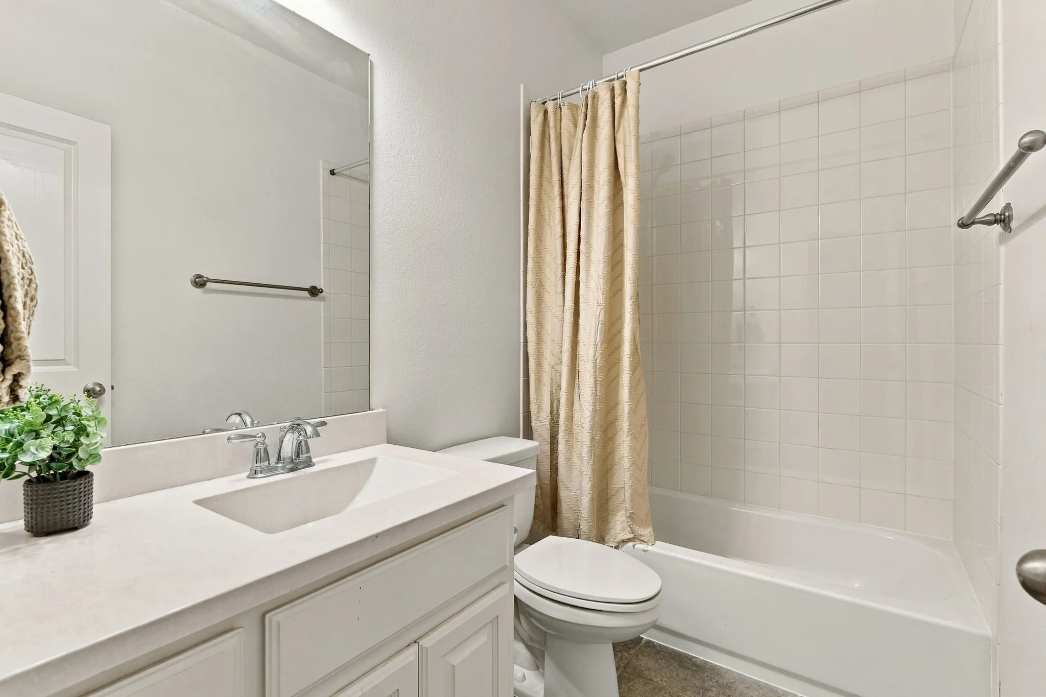 First floor bathroom
