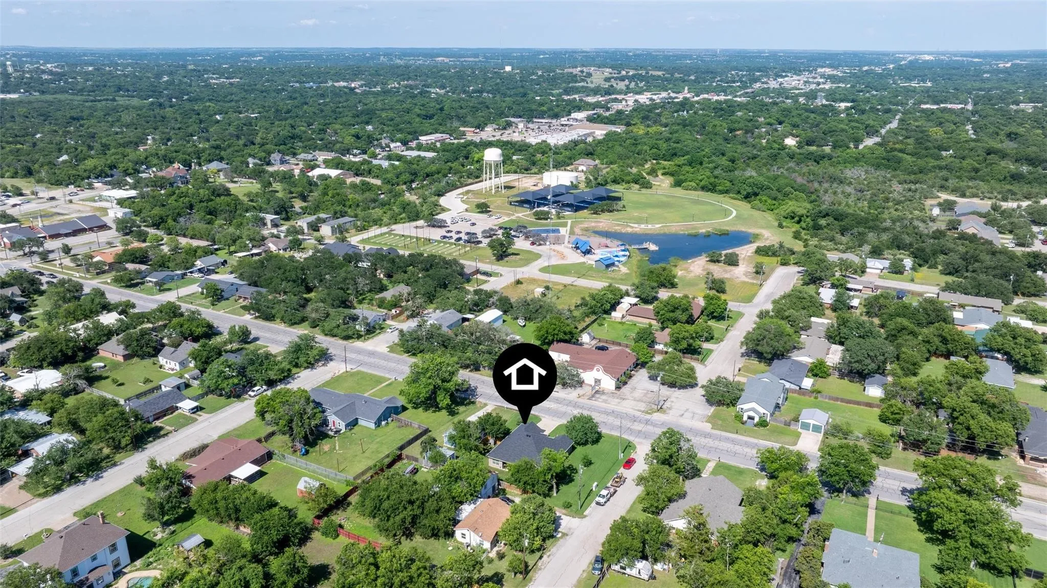 Single Family Residence For Sale in Parker County , 322 S Bowie Drive, Weatherford, Texas 76086, 4 Bedroom, 2 Bathroom, 2 Garage spaces, 1,814 Sqft, built in 2020, mls#21403781, Real Estate Agent in Weatherford, Homes For Sale in Parker county, Homes For Sale in Weatherford, Realtor in Weatherford Texas, Real Estate Brokerage Independent Realty Texas, Luminita Cordes Realtor
