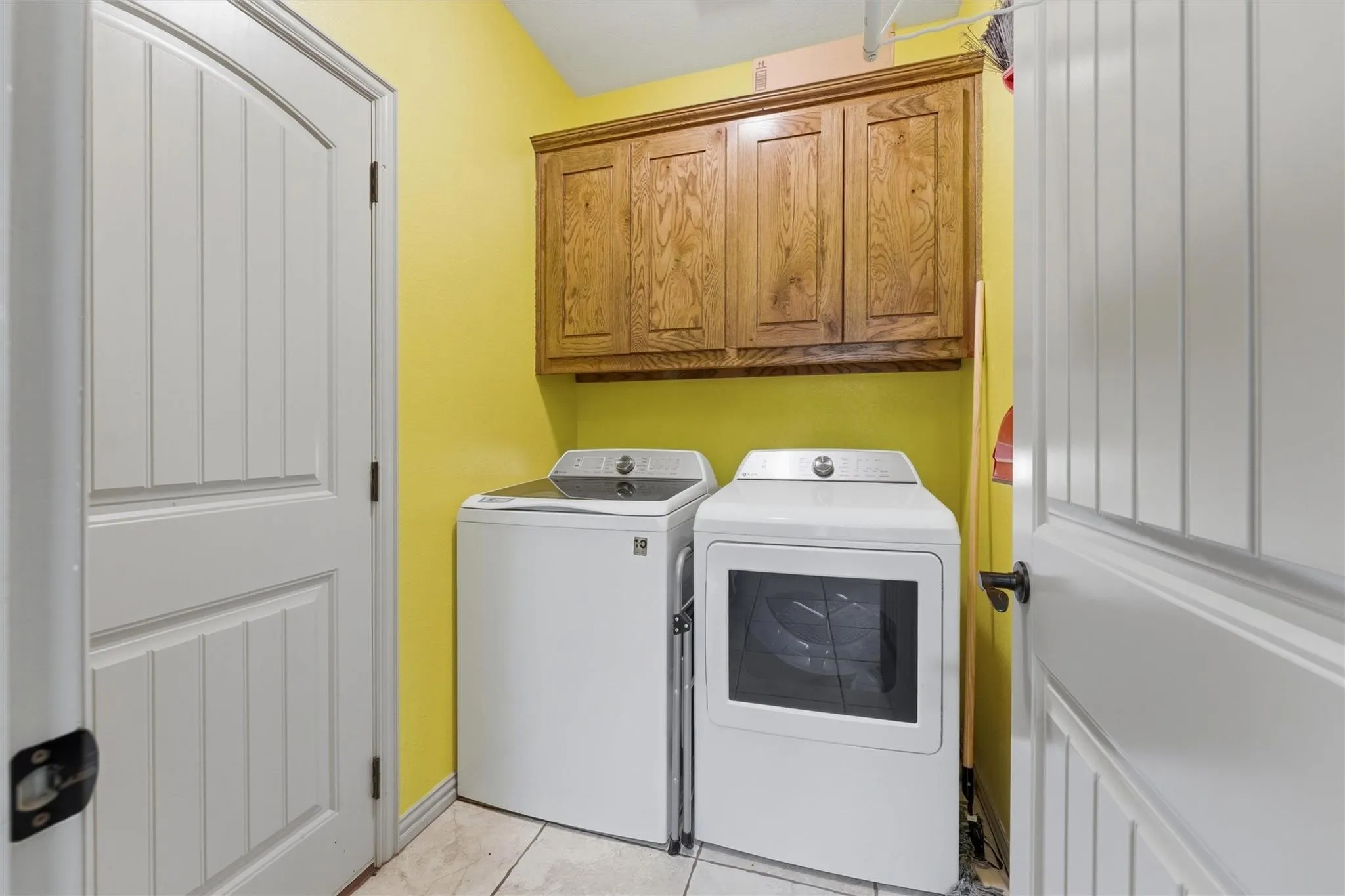 Single Family Residence For Sale in Parker County , 322 S Bowie Drive, Weatherford, Texas 76086, 4 Bedroom, 2 Bathroom, 2 Garage spaces, 1,814 Sqft, built in 2020, mls#21403781, Real Estate Agent in Weatherford, Homes For Sale in Parker county, Homes For Sale in Weatherford, Realtor in Weatherford Texas, Real Estate Brokerage Independent Realty Texas, Luminita Cordes Realtor