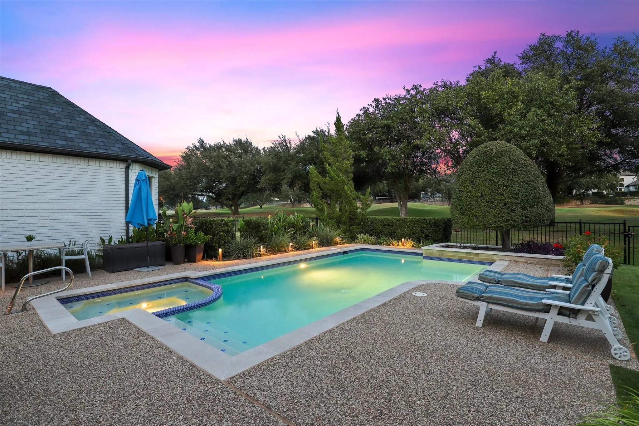 Single Family Residence For Sale in Denton County , 5600 Southern Hills Drive, Frisco, Texas 75034, 3 Bedroom, 3 Bathroom, 2 Garage spaces, 2,638 Sqft, built in 1993, mls#21399731, Real Estate Agent in Frisco, Homes For Sale in Denton county, Homes For Sale in Frisco, Realtor in Frisco Texas, Real Estate Brokerage Independent Realty Texas, Luminita Cordes Realtor