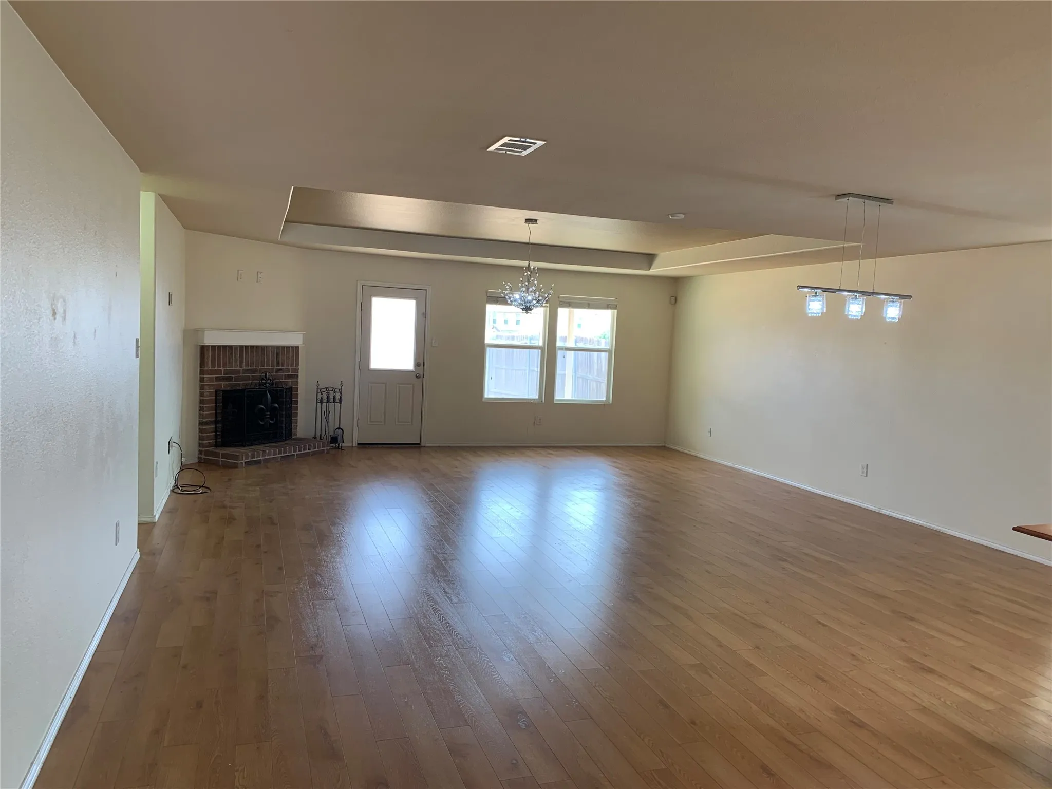Single Family Residence For Rent in Tarrant County , 3208 Sadie Trail, Fort Worth, Texas 76137, 3 Bedroom, 2 Bathroom, 2 Garage spaces, 2,152 Sqft, built in 2011, mls#21403451, Real Estate Agent in Fort Worth, Homes For Rent in Tarrant county, Homes For Rent in Fort Worth, Realtor in Fort Worth Texas, Real Estate Brokerage Independent Realty Texas, Luminita Cordes Realtor
