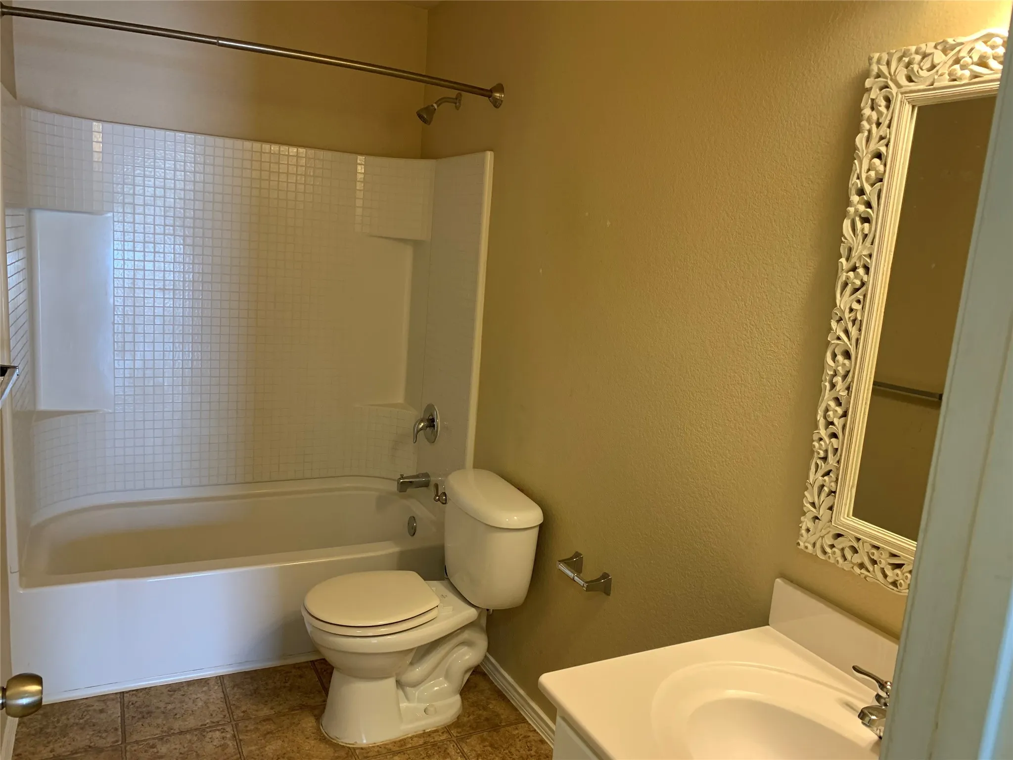Single Family Residence For Rent in Tarrant County , 3208 Sadie Trail, Fort Worth, Texas 76137, 3 Bedroom, 2 Bathroom, 2 Garage spaces, 2,152 Sqft, built in 2011, mls#21403451, Real Estate Agent in Fort Worth, Homes For Rent in Tarrant county, Homes For Rent in Fort Worth, Realtor in Fort Worth Texas, Real Estate Brokerage Independent Realty Texas, Luminita Cordes Realtor