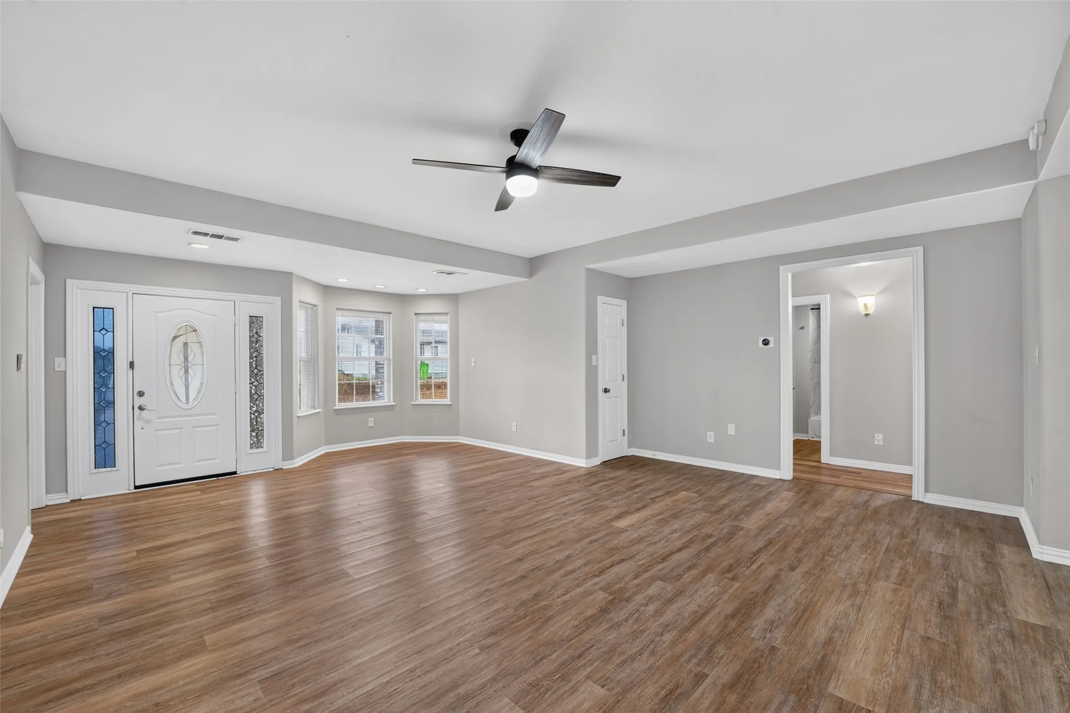 Single Family Residence For Rent in Collin County , 8998 Leroy Road, Princeton, Texas 75407, 3 Bedroom, 2 Bathroom, Garage spaces, 1,688 Sqft, built in 2001, mls#21403818, Real Estate Agent in Princeton, Homes For Rent in Collin county, Homes For Rent in Princeton, Realtor in Princeton Texas, Real Estate Brokerage Independent Realty Texas, Luminita Cordes Realtor