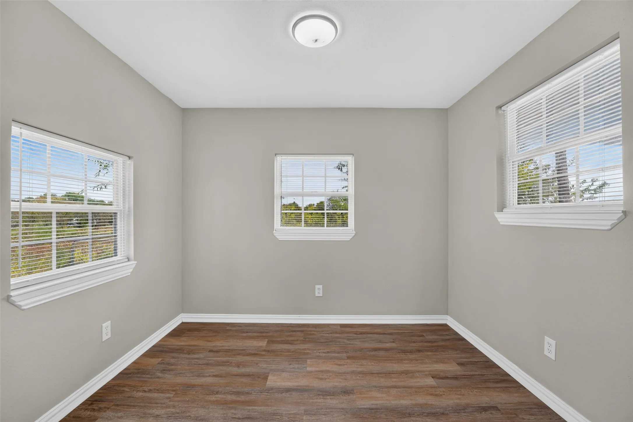 Single Family Residence For Rent in Collin County , 8998 Leroy Road, Princeton, Texas 75407, 3 Bedroom, 2 Bathroom, Garage spaces, 1,688 Sqft, built in 2001, mls#21403818, Real Estate Agent in Princeton, Homes For Rent in Collin county, Homes For Rent in Princeton, Realtor in Princeton Texas, Real Estate Brokerage Independent Realty Texas, Luminita Cordes Realtor