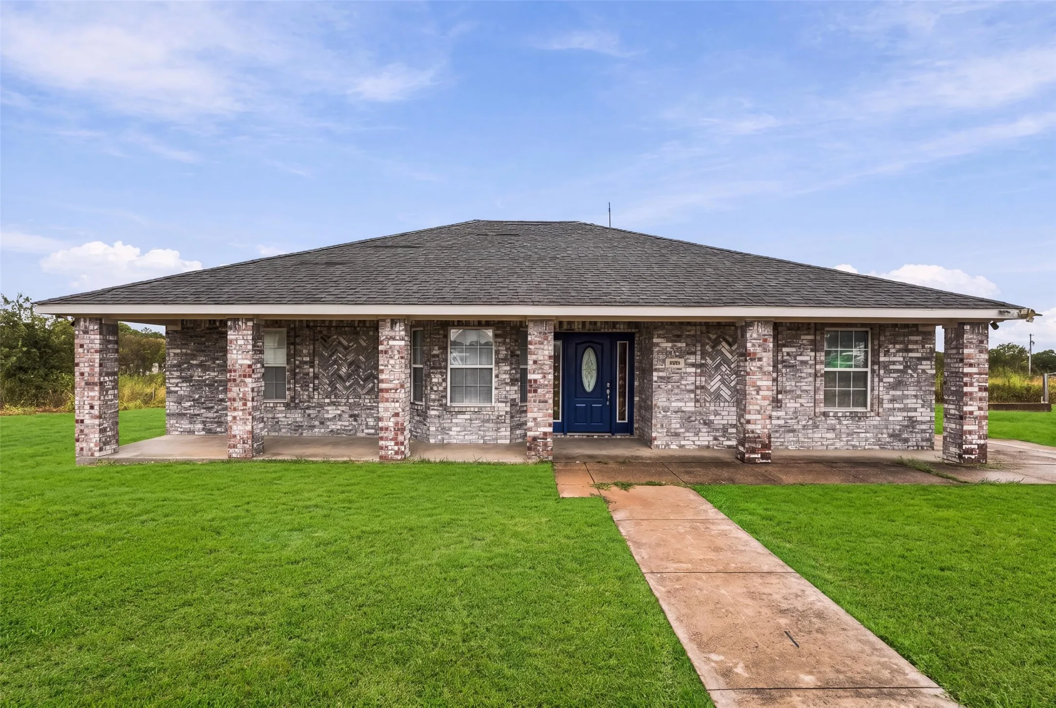 Single Family Residence For Rent in Collin County , 8998 Leroy Road, Princeton, Texas 75407, 3 Bedroom, 2 Bathroom, Garage spaces, 1,688 Sqft, built in 2001, mls#21403818, Real Estate Agent in Princeton, Homes For Rent in Collin county, Homes For Rent in Princeton, Realtor in Princeton Texas, Real Estate Brokerage Independent Realty Texas, Luminita Cordes Realtor