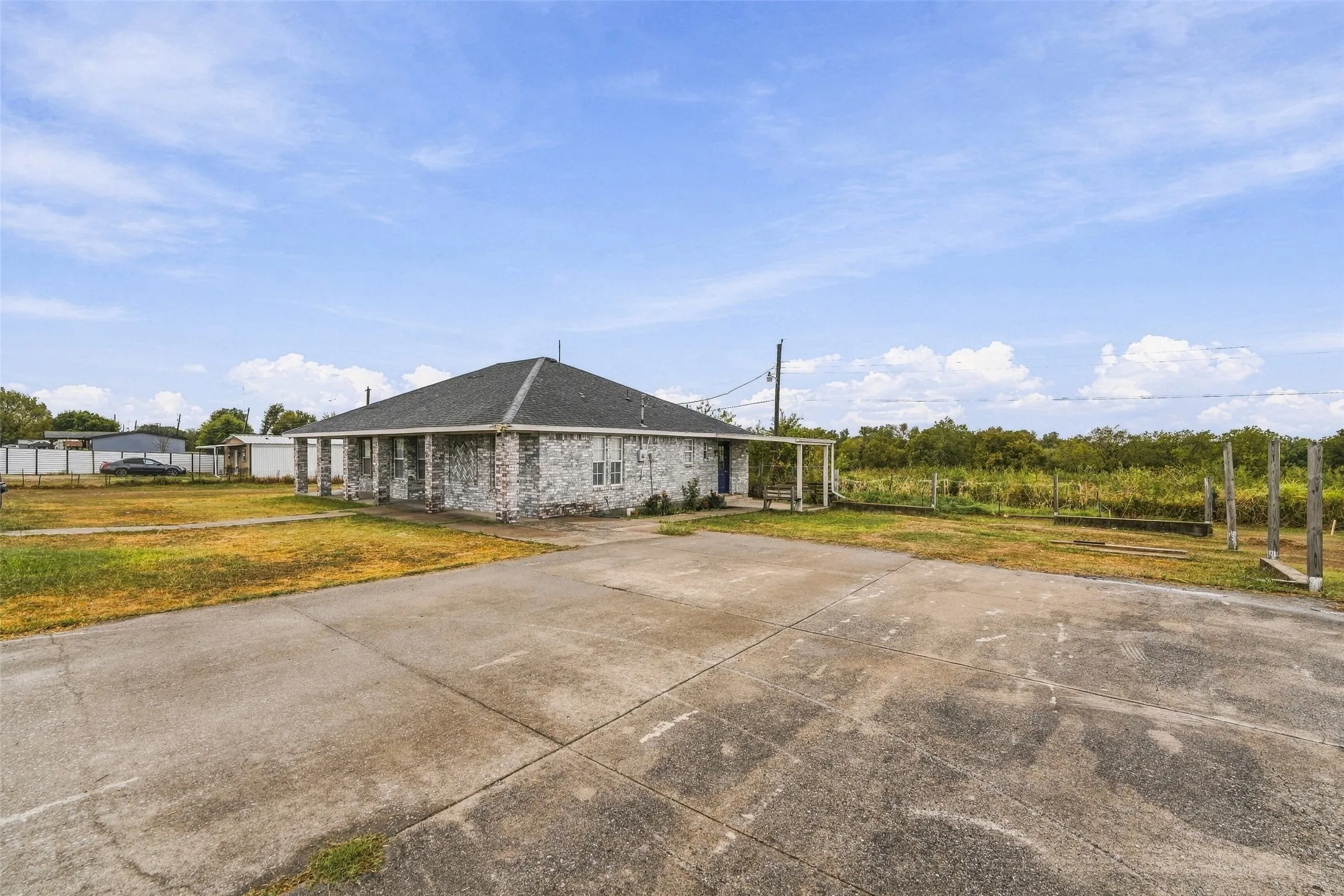 Single Family Residence For Rent in Collin County , 8998 Leroy Road, Princeton, Texas 75407, 3 Bedroom, 2 Bathroom, Garage spaces, 1,688 Sqft, built in 2001, mls#21403818, Real Estate Agent in Princeton, Homes For Rent in Collin county, Homes For Rent in Princeton, Realtor in Princeton Texas, Real Estate Brokerage Independent Realty Texas, Luminita Cordes Realtor
