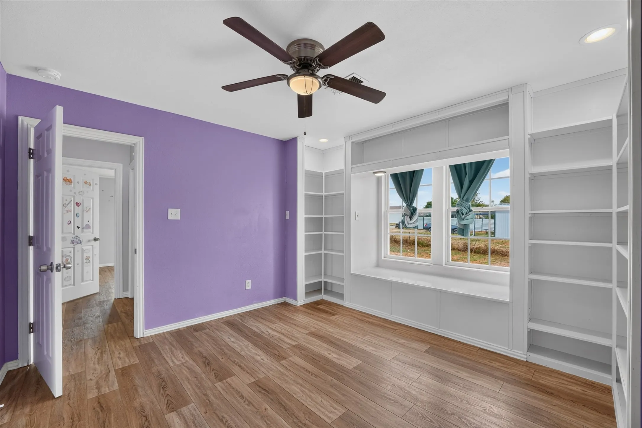Single Family Residence For Rent in Collin County , 8998 Leroy Road, Princeton, Texas 75407, 3 Bedroom, 2 Bathroom, Garage spaces, 1,688 Sqft, built in 2001, mls#21403818, Real Estate Agent in Princeton, Homes For Rent in Collin county, Homes For Rent in Princeton, Realtor in Princeton Texas, Real Estate Brokerage Independent Realty Texas, Luminita Cordes Realtor