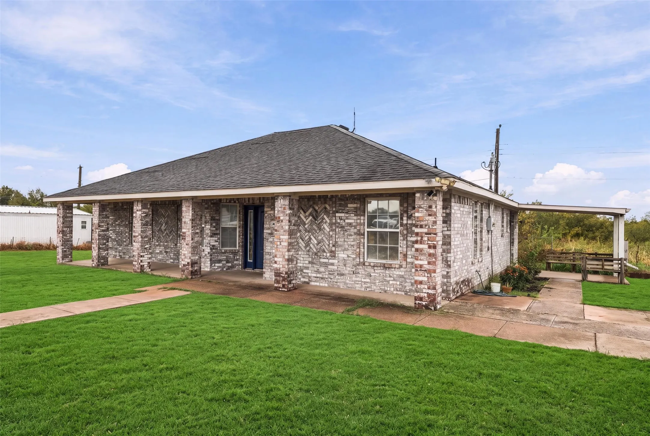 Single Family Residence For Rent in Collin County , 8998 Leroy Road, Princeton, Texas 75407, 3 Bedroom, 2 Bathroom, Garage spaces, 1,688 Sqft, built in 2001, mls#21403818, Real Estate Agent in Princeton, Homes For Rent in Collin county, Homes For Rent in Princeton, Realtor in Princeton Texas, Real Estate Brokerage Independent Realty Texas, Luminita Cordes Realtor