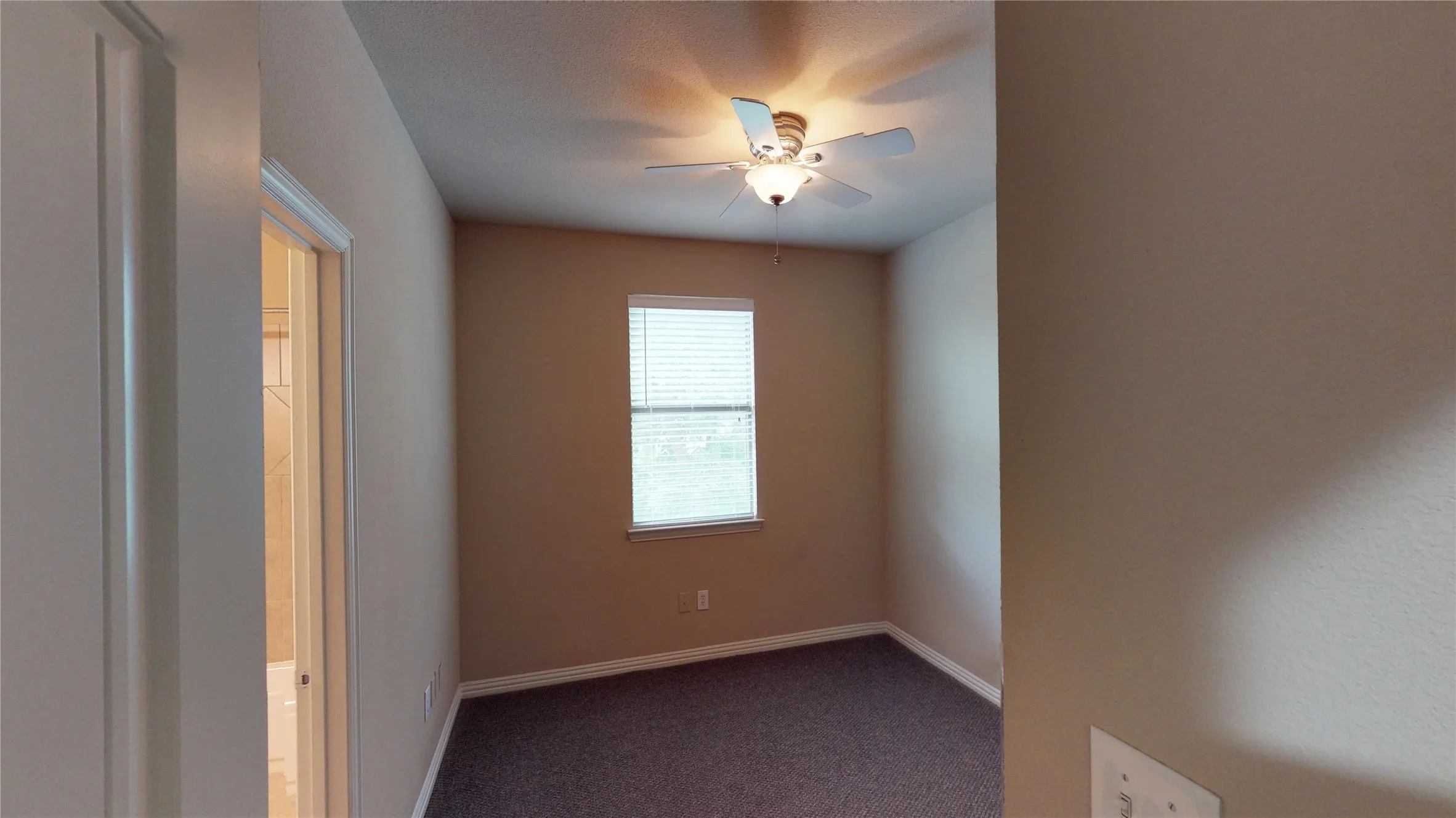 Apartment For Sale in Denton County , 1201 Bernard Street, Denton, Texas 76201, 12 Bedroom, 18 Bathroom, Garage spaces, 0 Sqft, built in 2007, mls#21403739, Real Estate Agent in Denton, Homes For Sale in Denton county, Homes For Sale in Denton, Realtor in Denton Texas, Real Estate Brokerage Independent Realty Texas, Luminita Cordes Realtor
