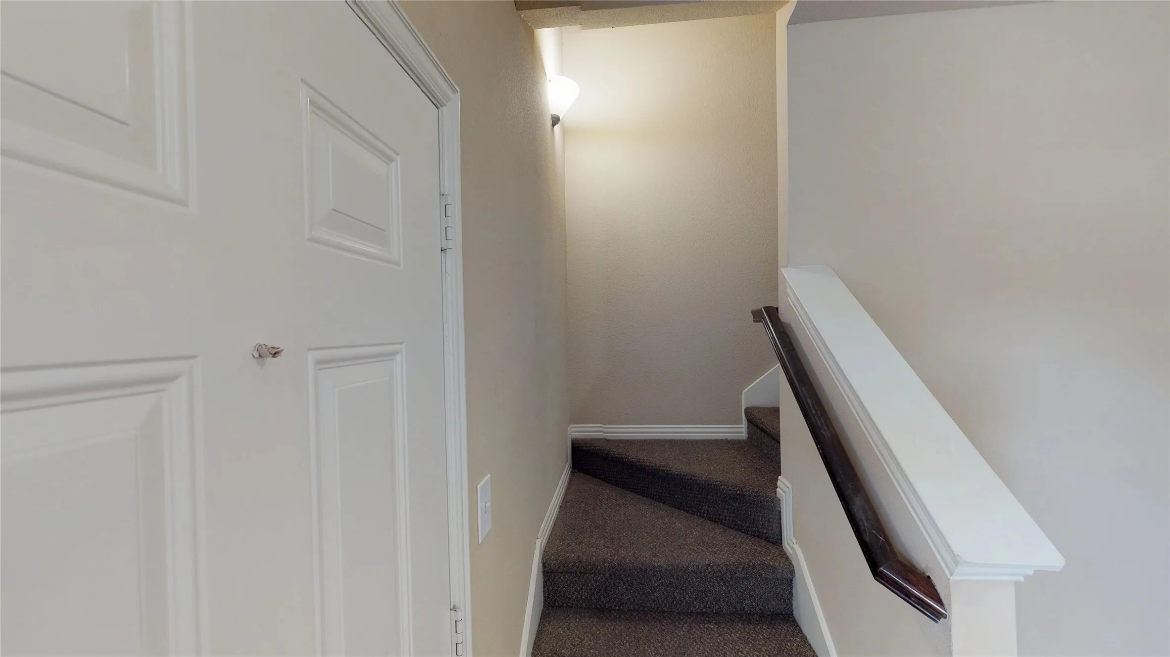 Apartment For Sale in Denton County , 1201 Bernard Street, Denton, Texas 76201, 12 Bedroom, 18 Bathroom, Garage spaces, 0 Sqft, built in 2007, mls#21403739, Real Estate Agent in Denton, Homes For Sale in Denton county, Homes For Sale in Denton, Realtor in Denton Texas, Real Estate Brokerage Independent Realty Texas, Luminita Cordes Realtor