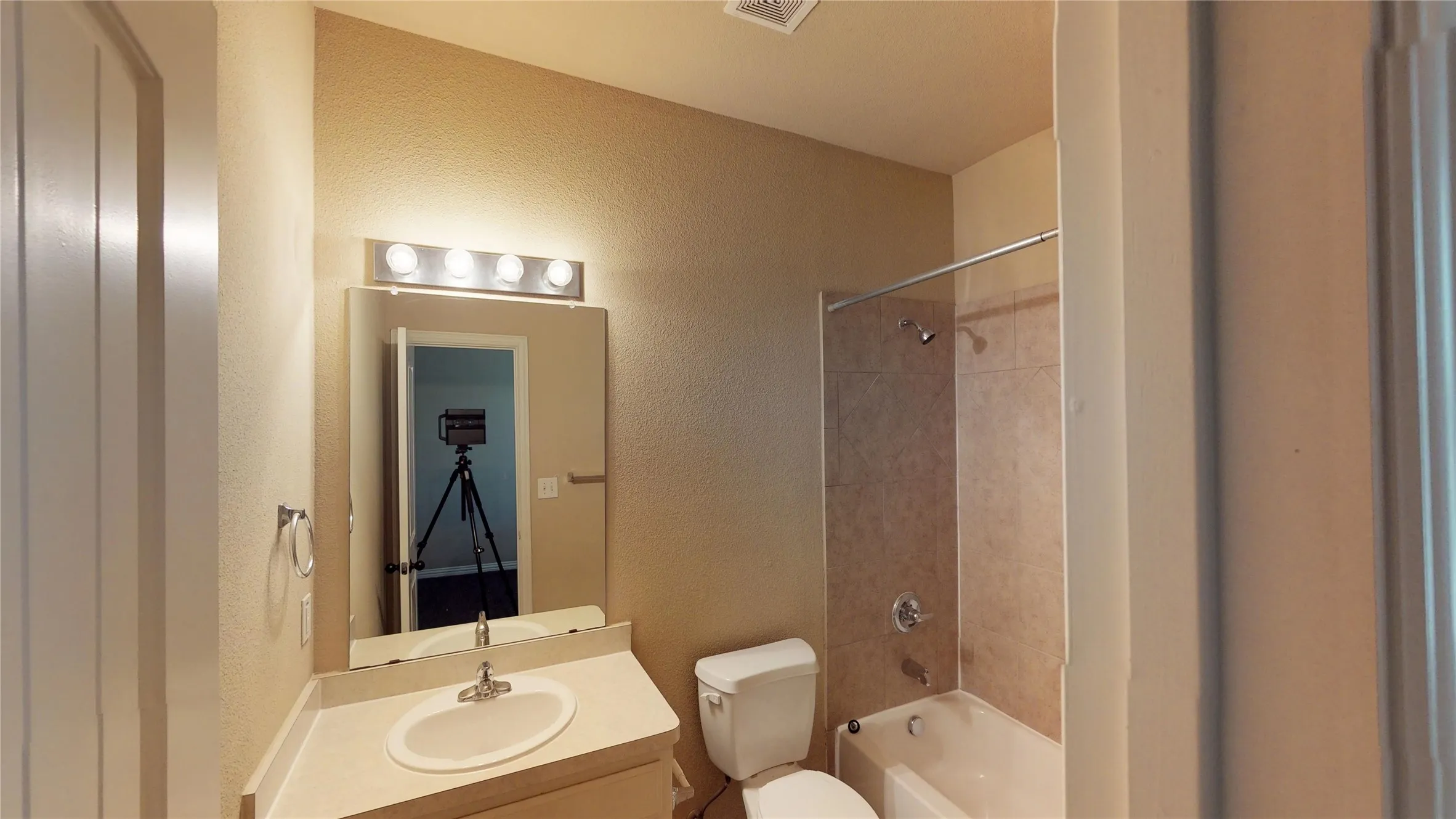 Apartment For Sale in Denton County , 1201 Bernard Street, Denton, Texas 76201, 12 Bedroom, 18 Bathroom, Garage spaces, 0 Sqft, built in 2007, mls#21403739, Real Estate Agent in Denton, Homes For Sale in Denton county, Homes For Sale in Denton, Realtor in Denton Texas, Real Estate Brokerage Independent Realty Texas, Luminita Cordes Realtor