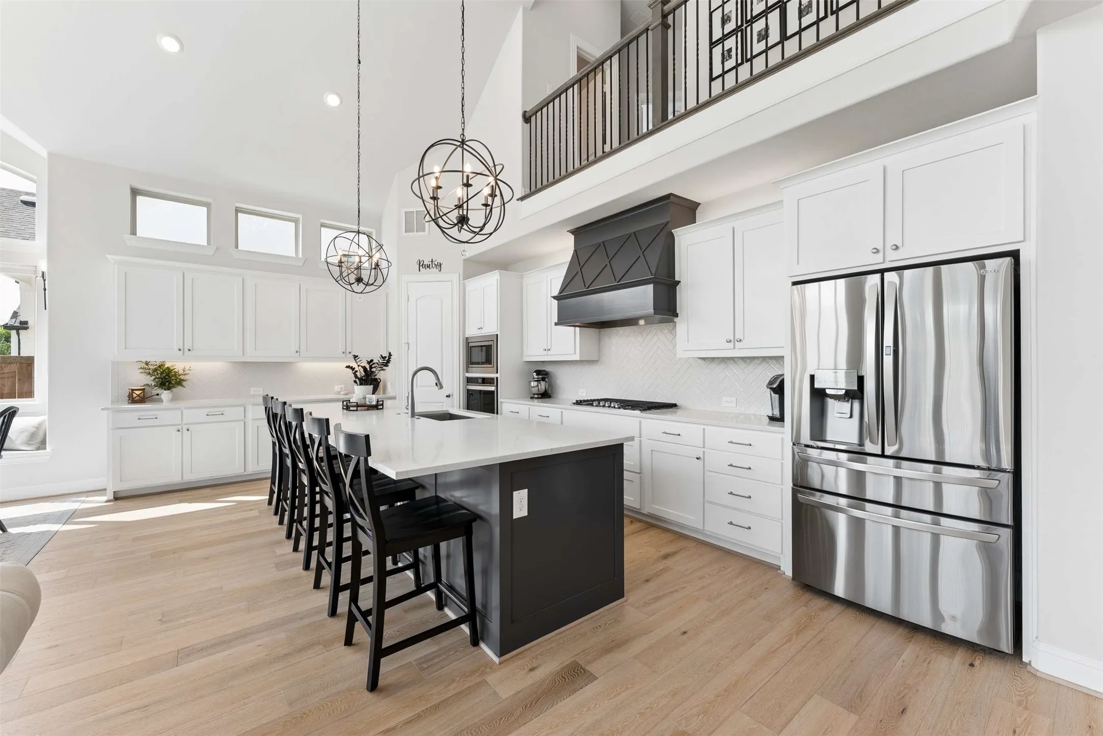 Single Family Residence For Sale in Rockwall County , 4516 Ravenbank Drive, Rockwall, Texas 75087, 5 Bedroom, 4 Bathroom, 3 Garage spaces, 3,887 Sqft, built in 2021, mls#21403767, Real Estate Agent in Rockwall, Homes For Sale in Rockwall county, Homes For Sale in Rockwall, Realtor in Rockwall Texas, Real Estate Brokerage Independent Realty Texas, Luminita Cordes Realtor